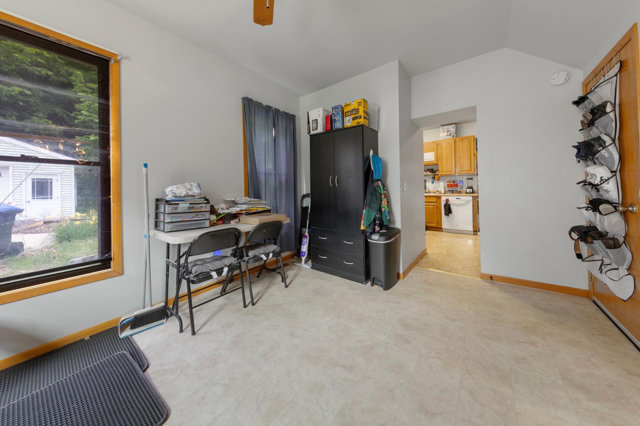 413 Glenwood Avenue Property Photo 9