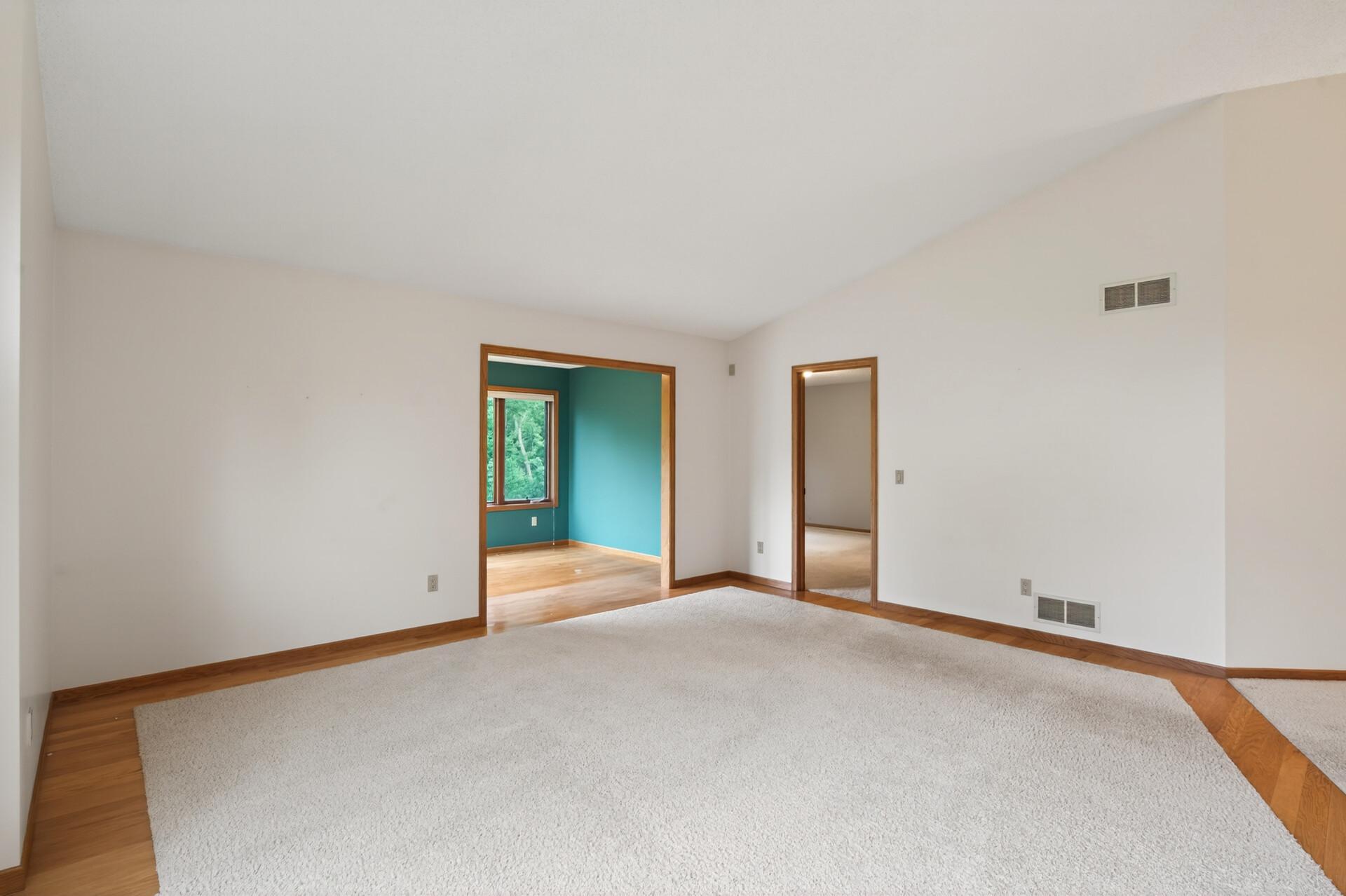18137 Judicial Way S Property Photo 14