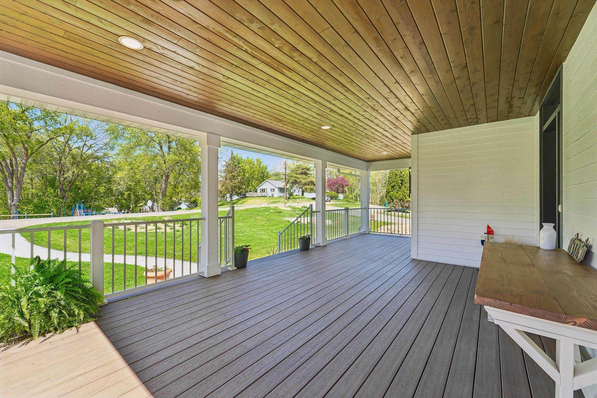 1316 3rd Street Property Photo 3