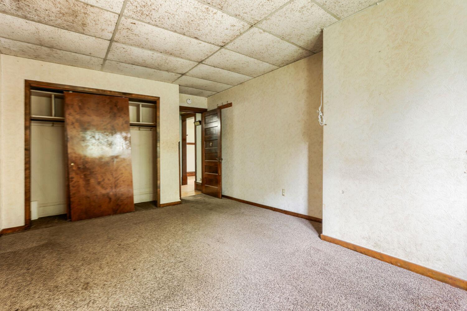 1092 25th Avenue Se Property Photo 17