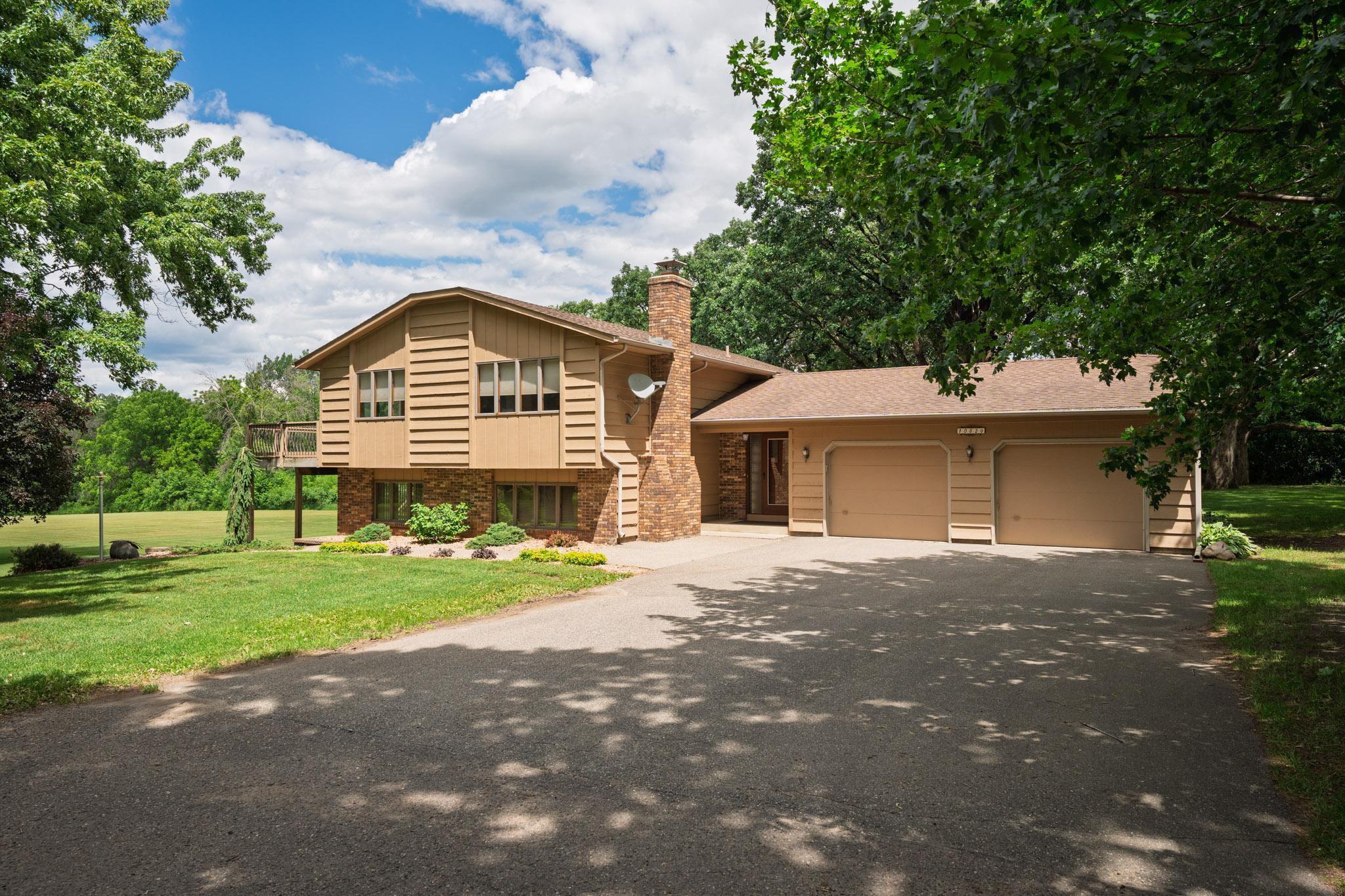 10829 160th Street E Property Photo 1