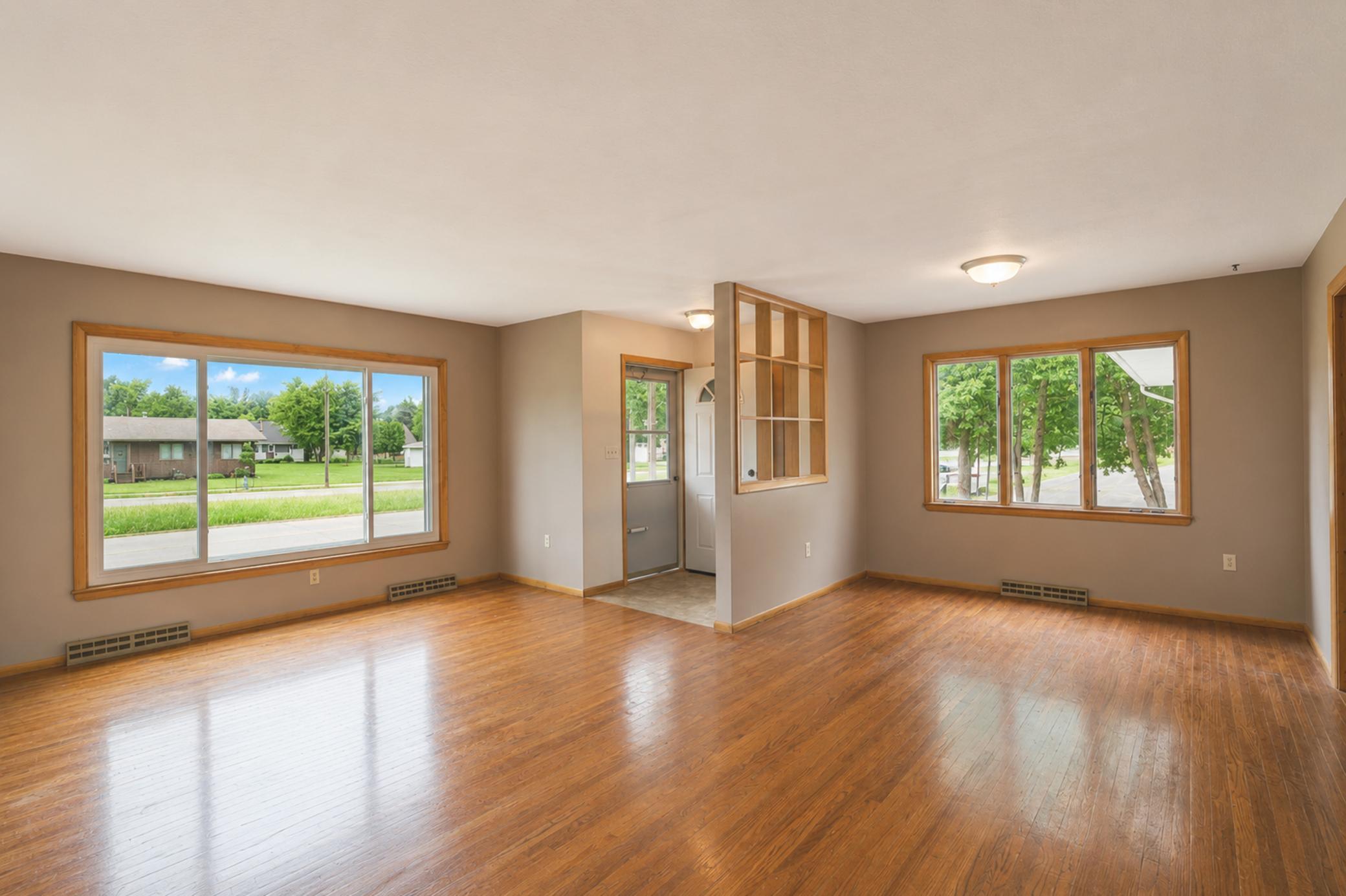 2011 6th Avenue Se Property Photo 9