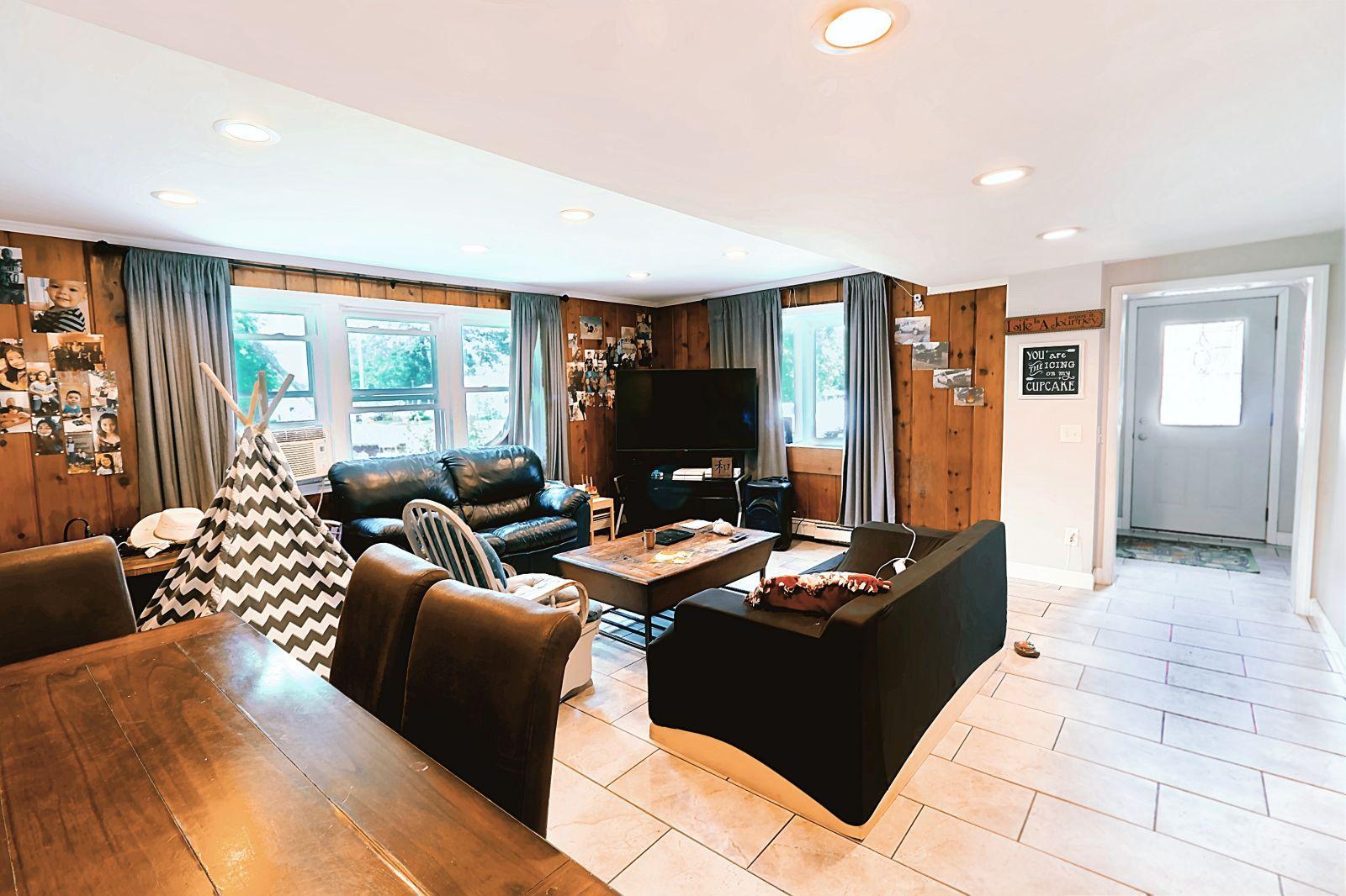 4376 Upper 71st Street E Property Photo 4
