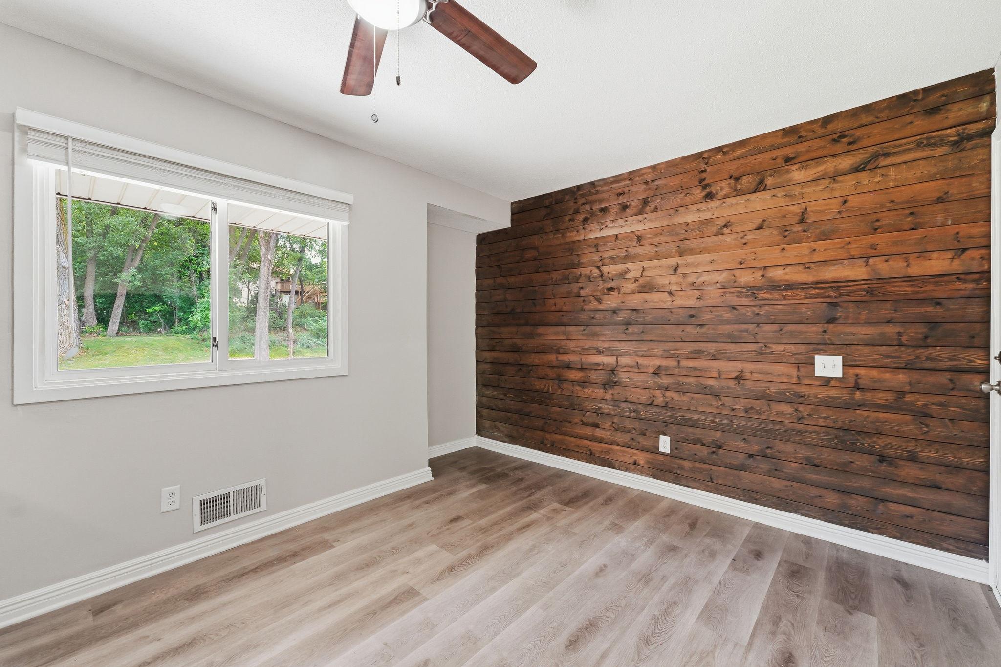 409 Harold Drive Property Photo 14