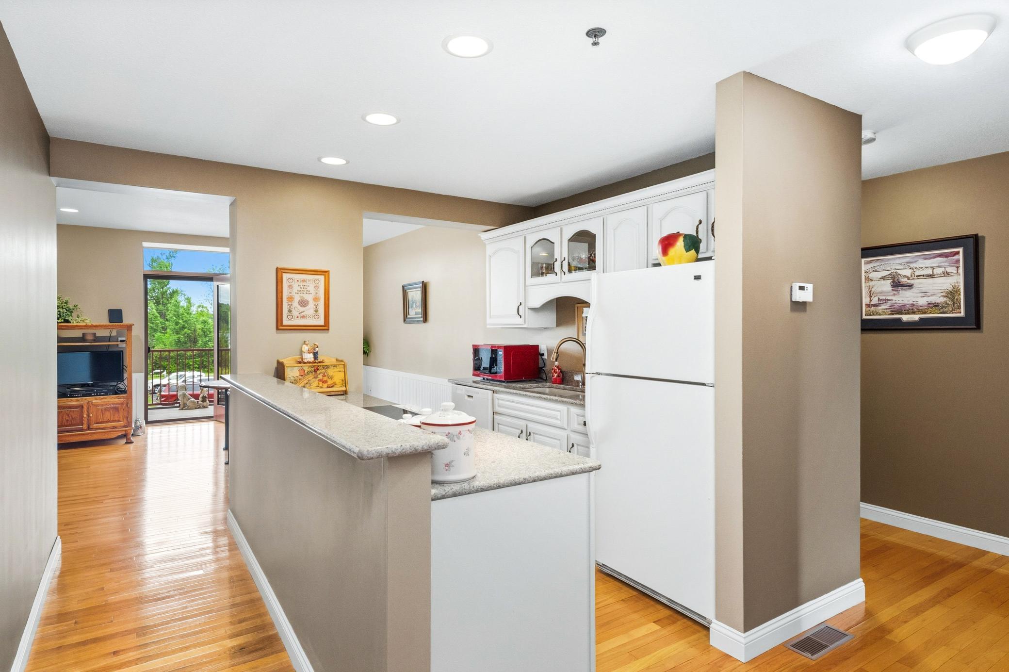 9900 #202 Hudson Boulevard 202 Property Photo 8