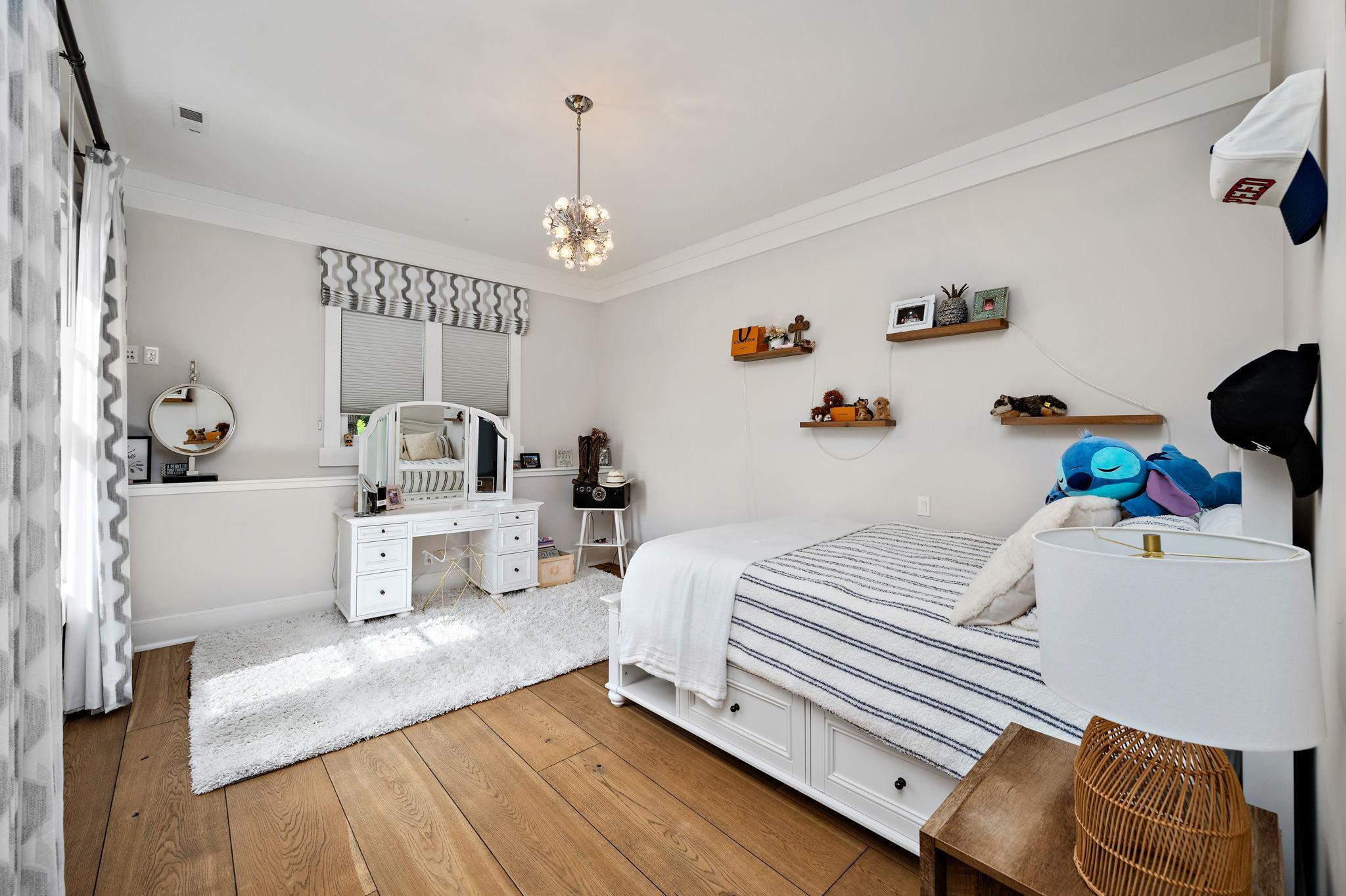 475 Oxford Road Property Photo 35