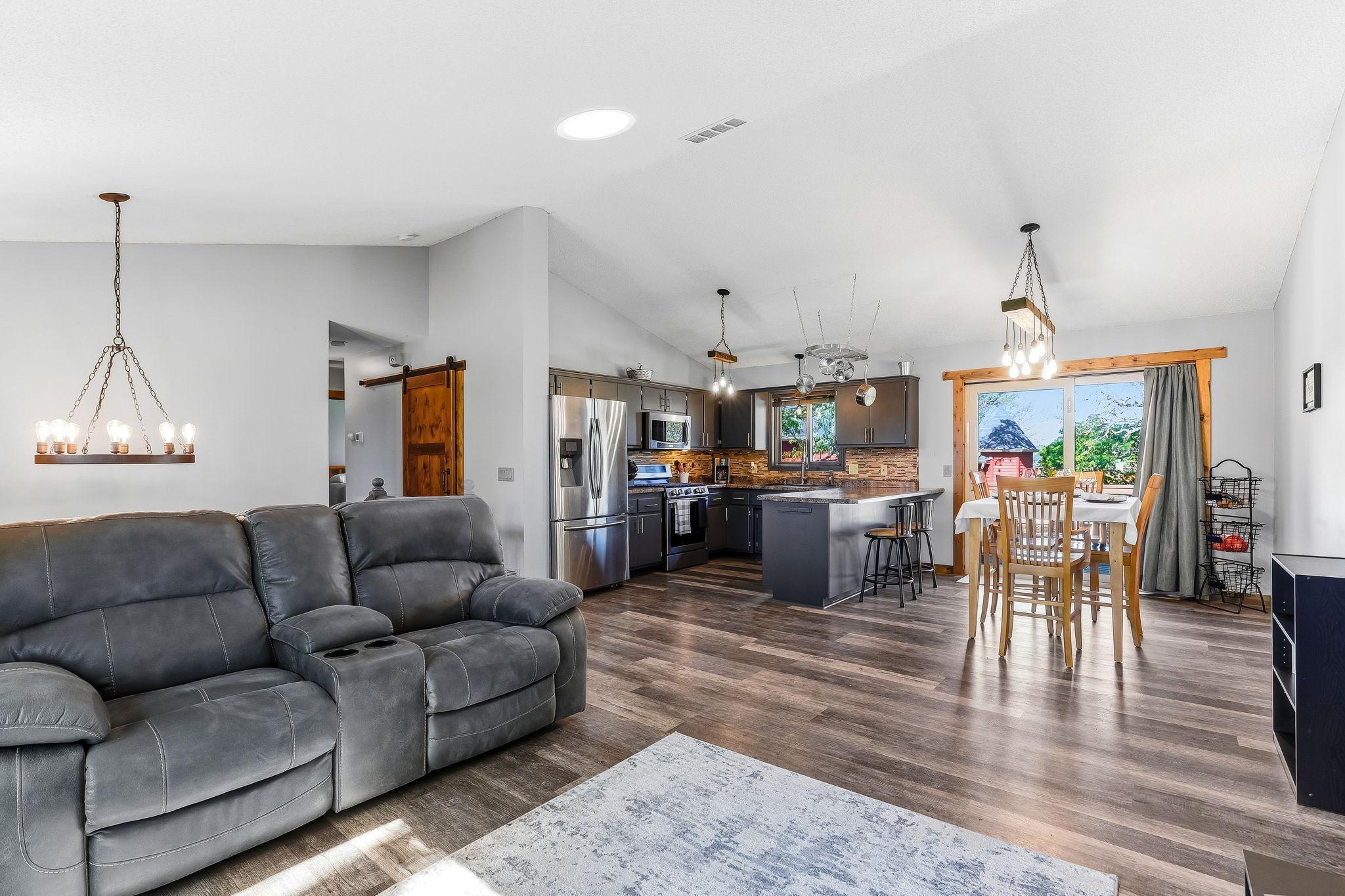 13676 Marigold Street Nw Property Photo 4