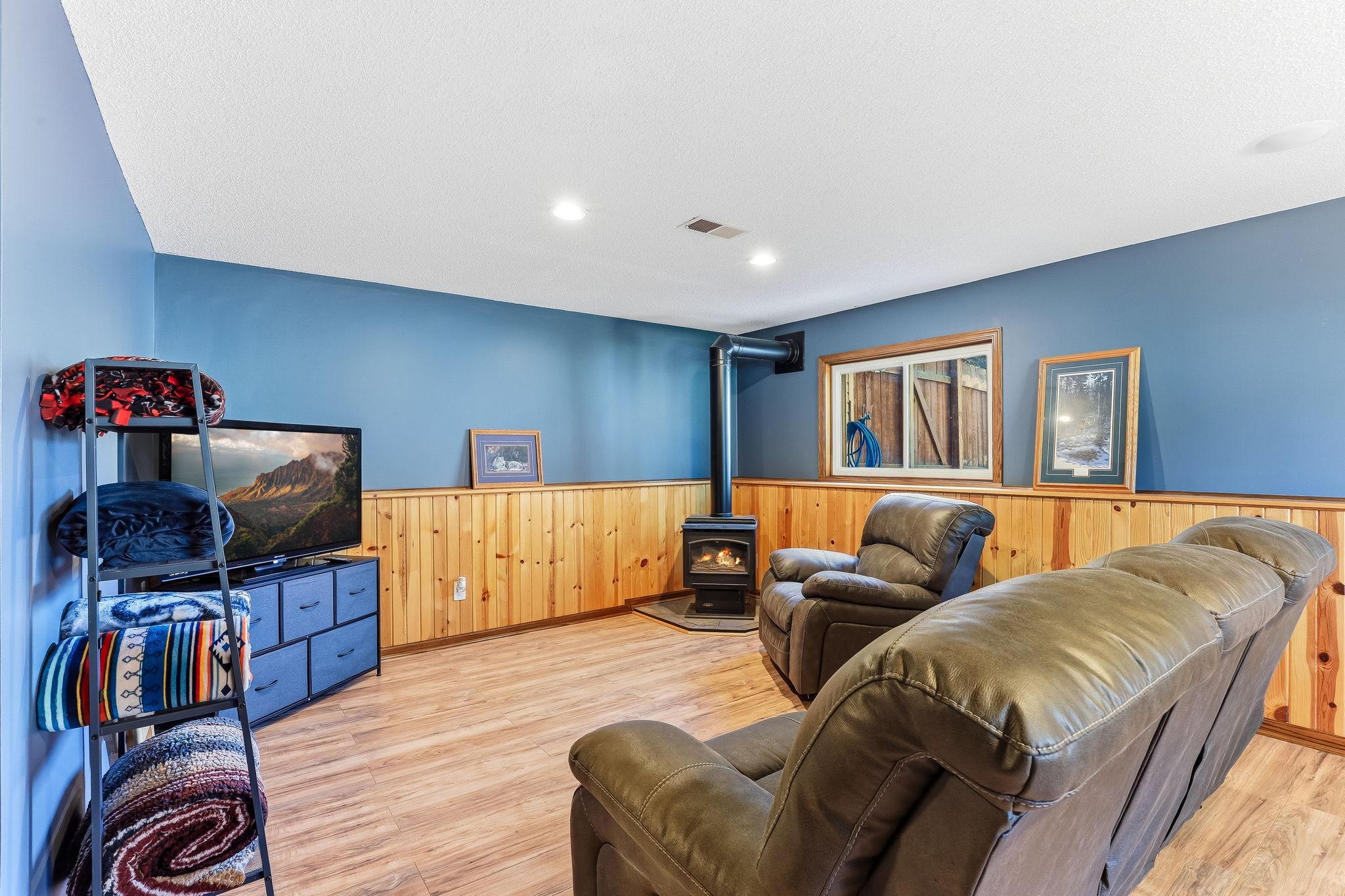 13676 Marigold Street Nw Property Photo 27