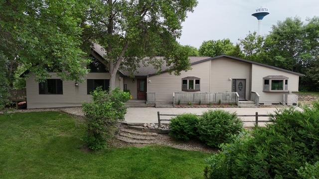 275 E High Street Property Photo 1