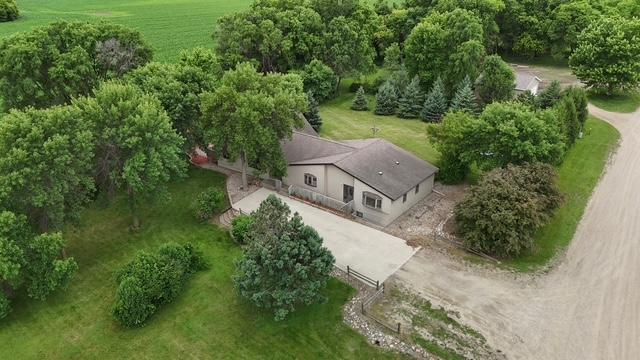 275 E High Street Property Photo 5