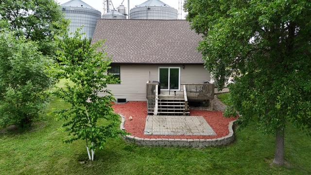 275 E High Street Property Photo 8