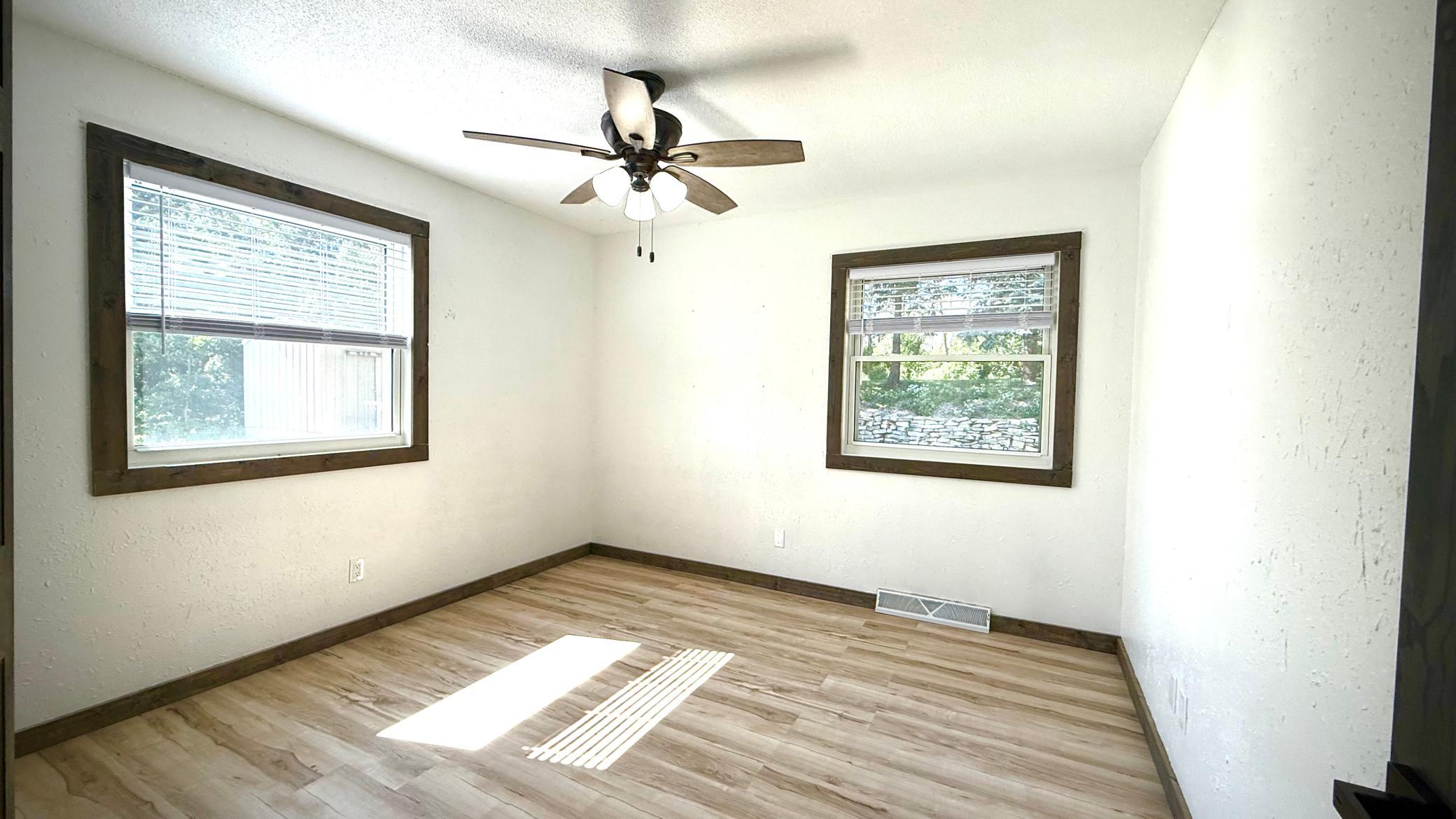 26 Oak Lane Property Photo 6