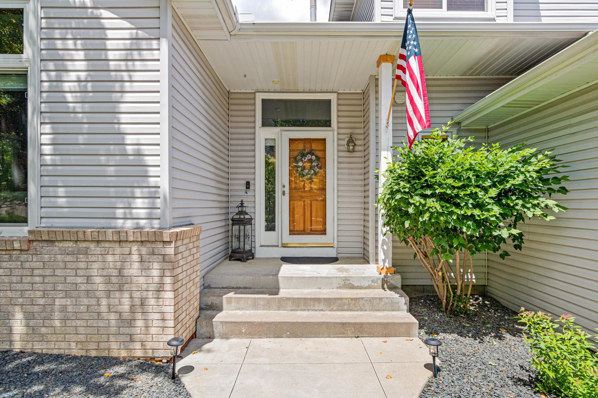 9832 Rosemill Circle N Property Photo 3