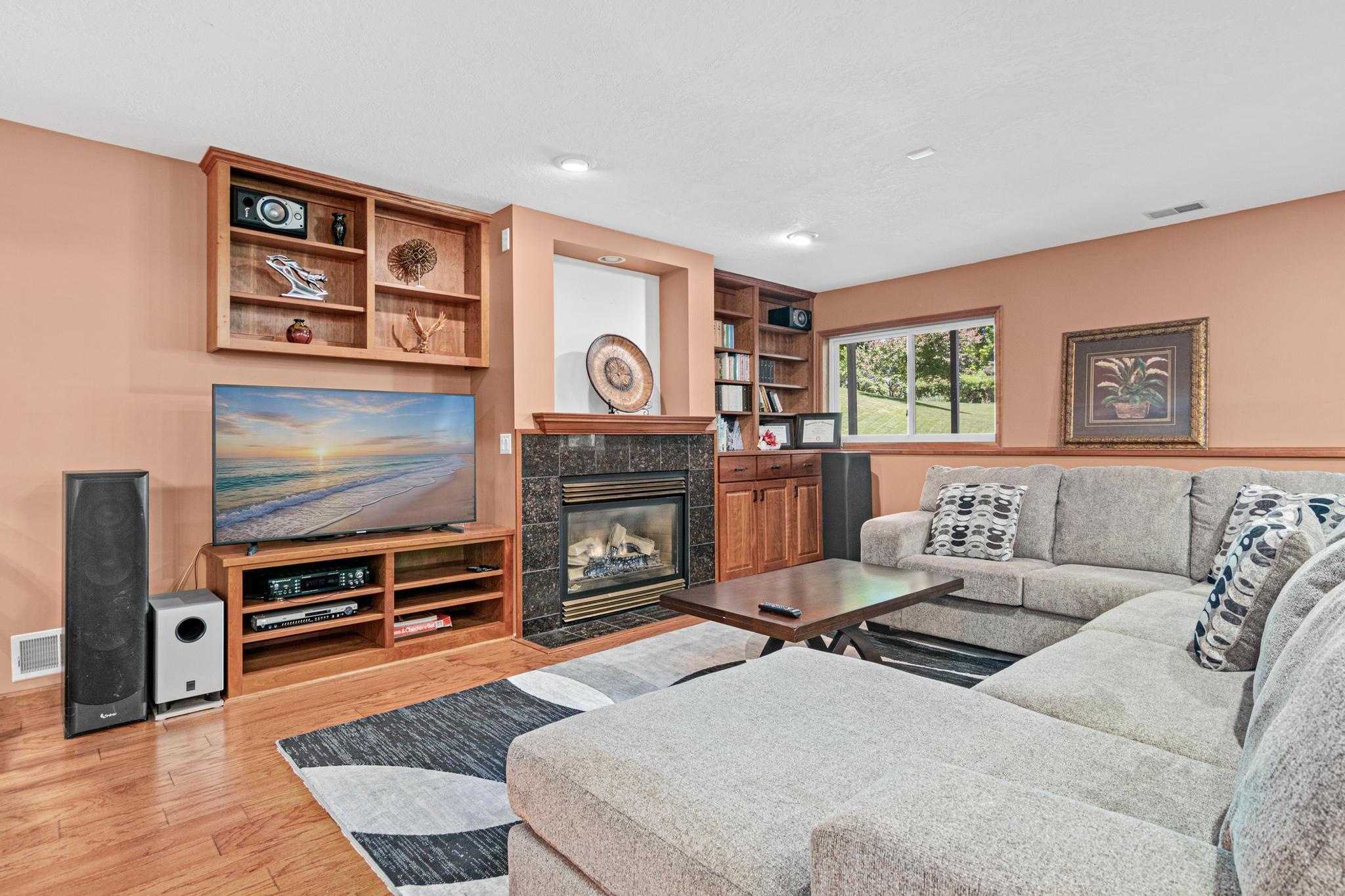 9832 Rosemill Circle N Property Photo 28