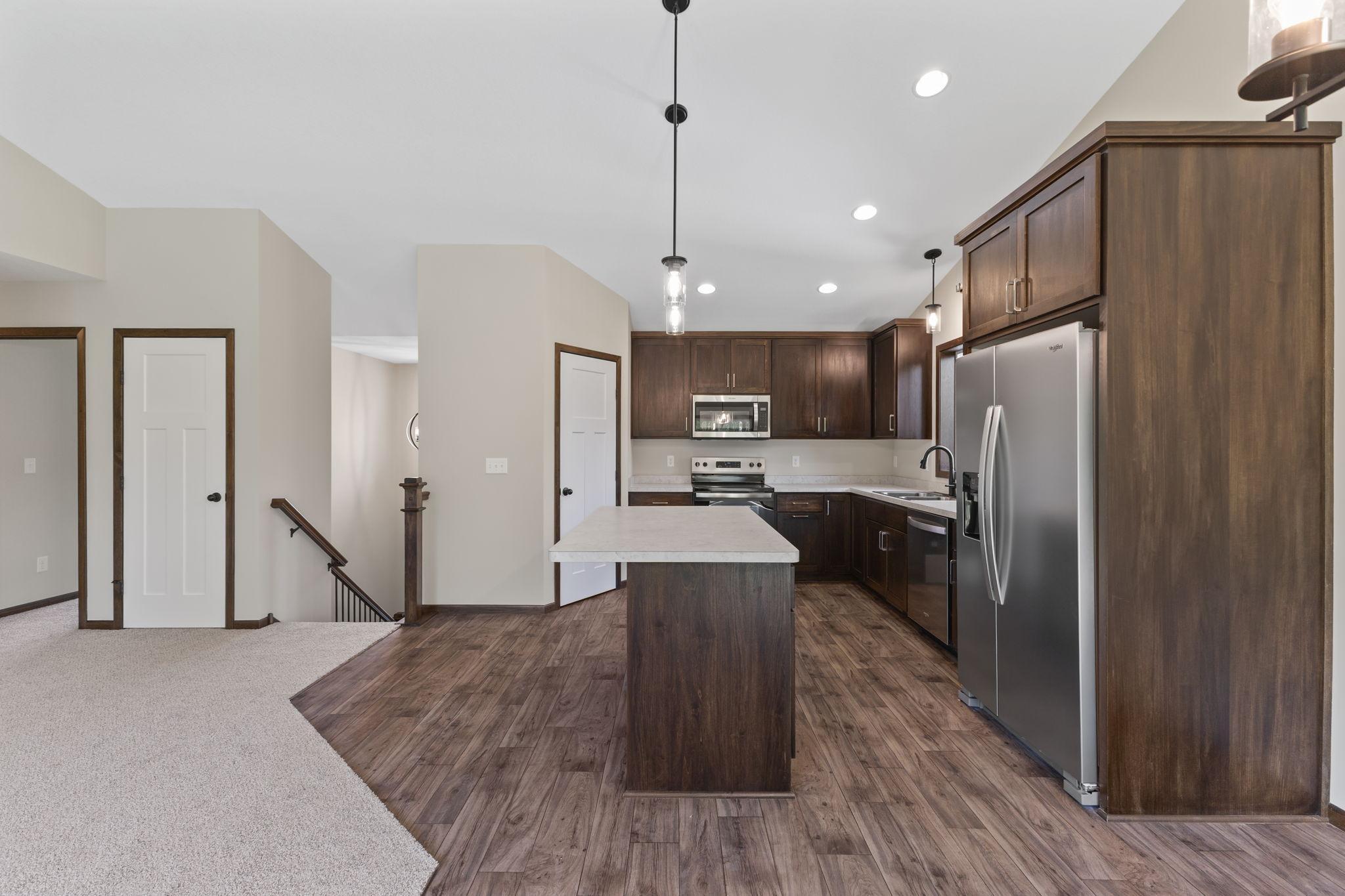 520 Lois Lane Property Photo 7