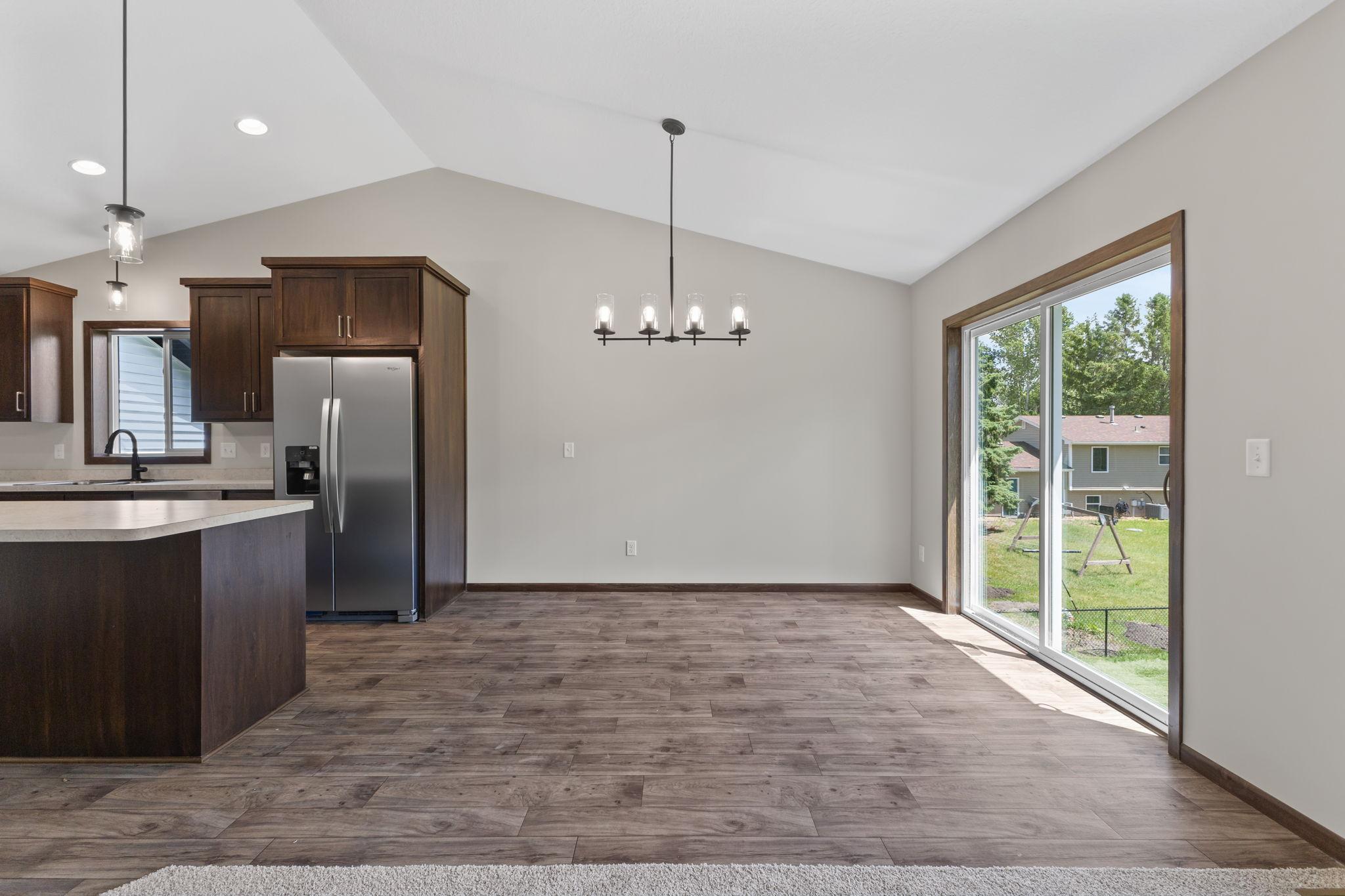 520 Lois Lane Property Photo 10