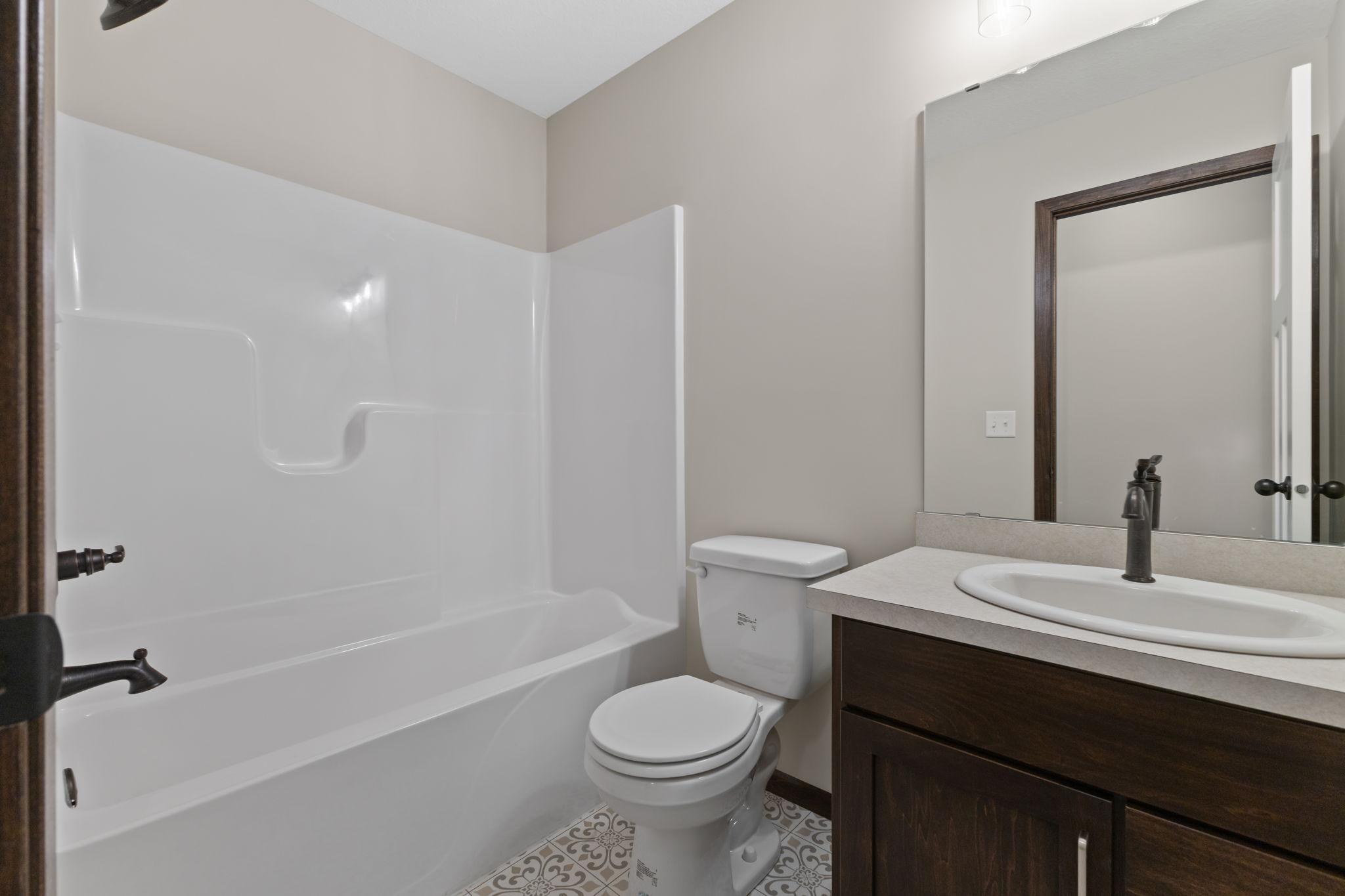520 Lois Lane Property Photo 16