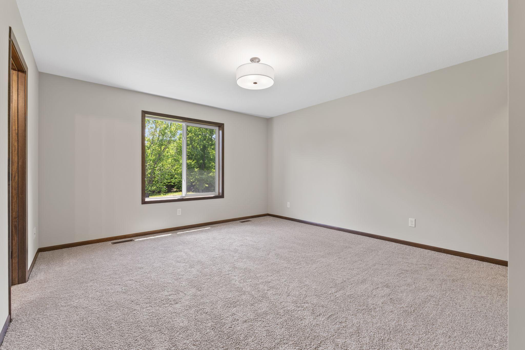 520 Lois Lane Property Photo 19
