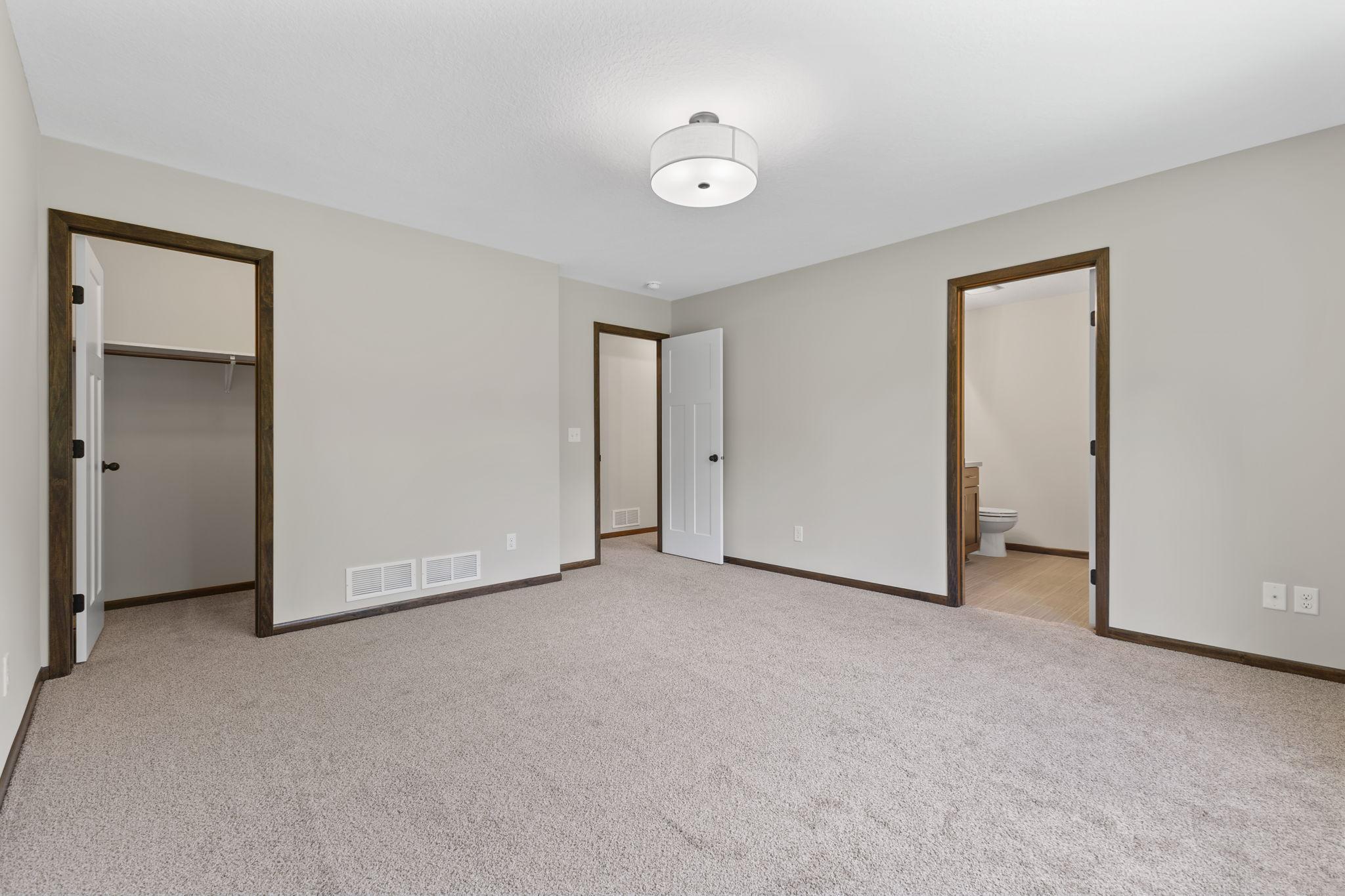 520 Lois Lane Property Photo 20