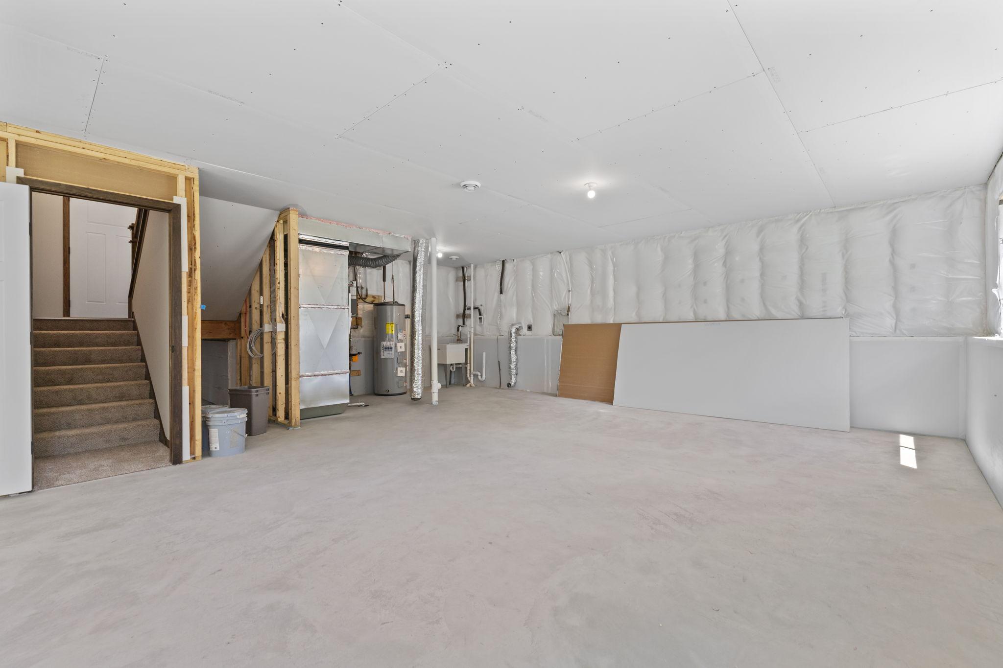 520 Lois Lane Property Photo 22