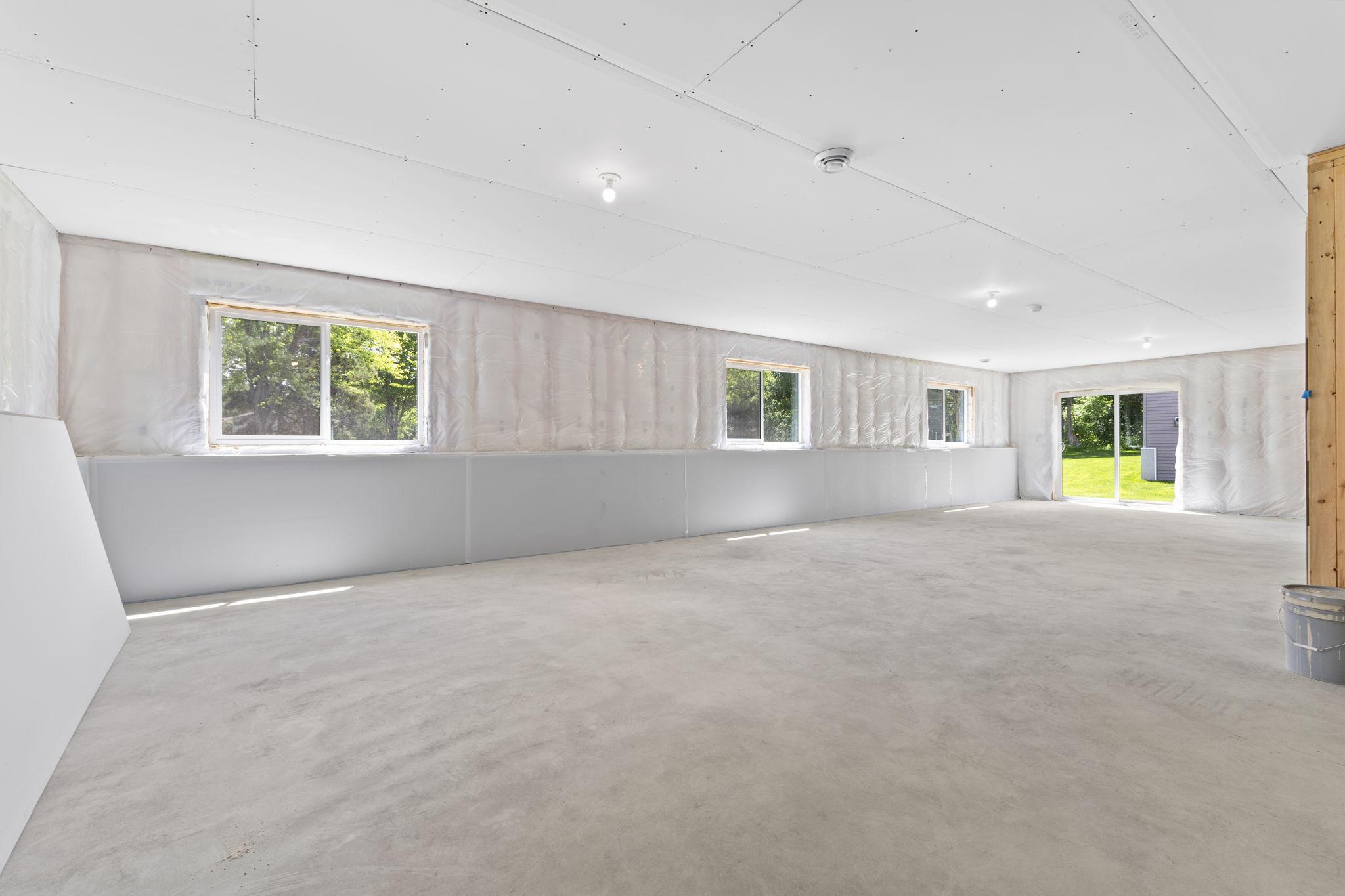 520 Lois Lane Property Photo 24