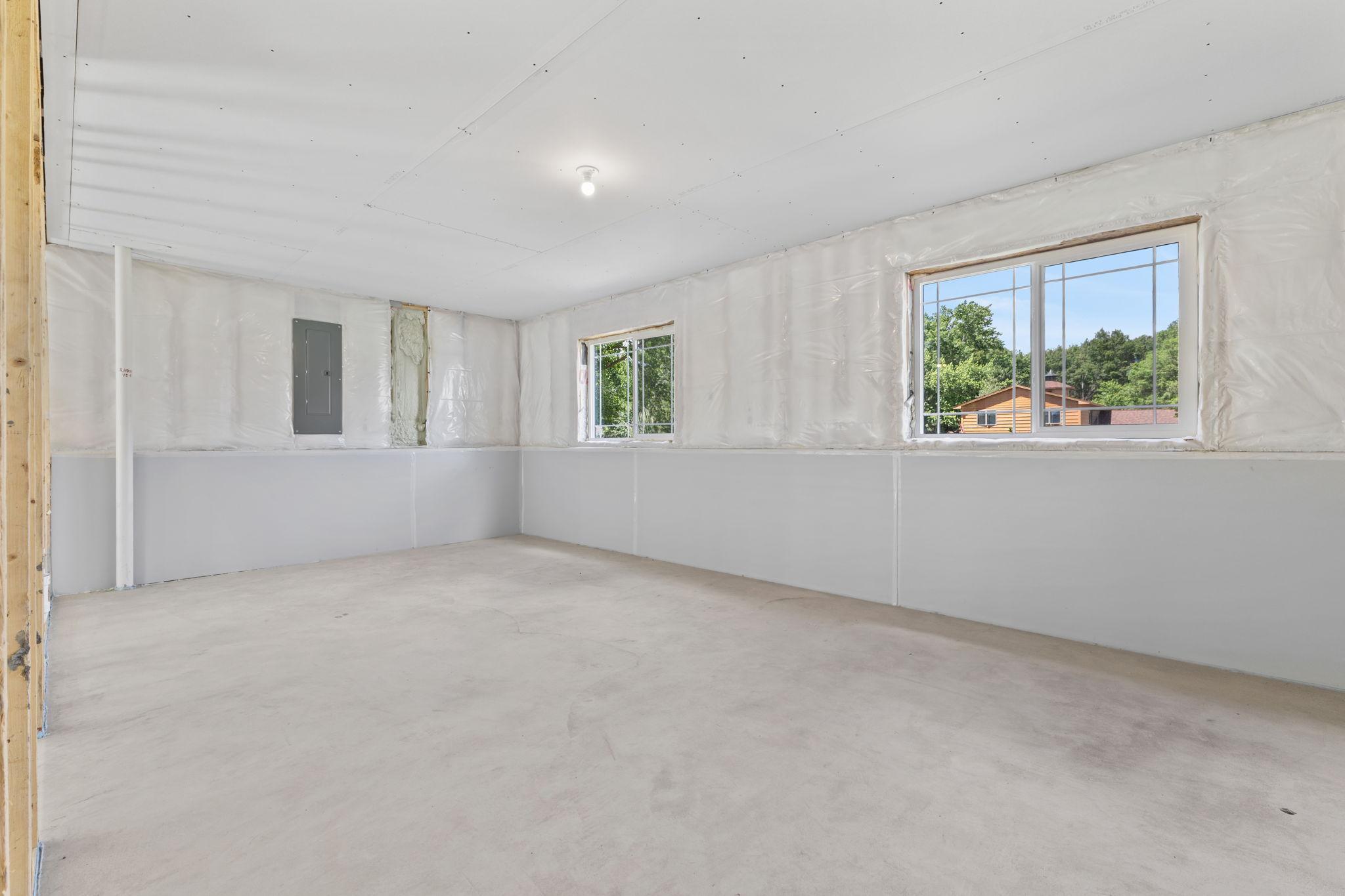 520 Lois Lane Property Photo 25