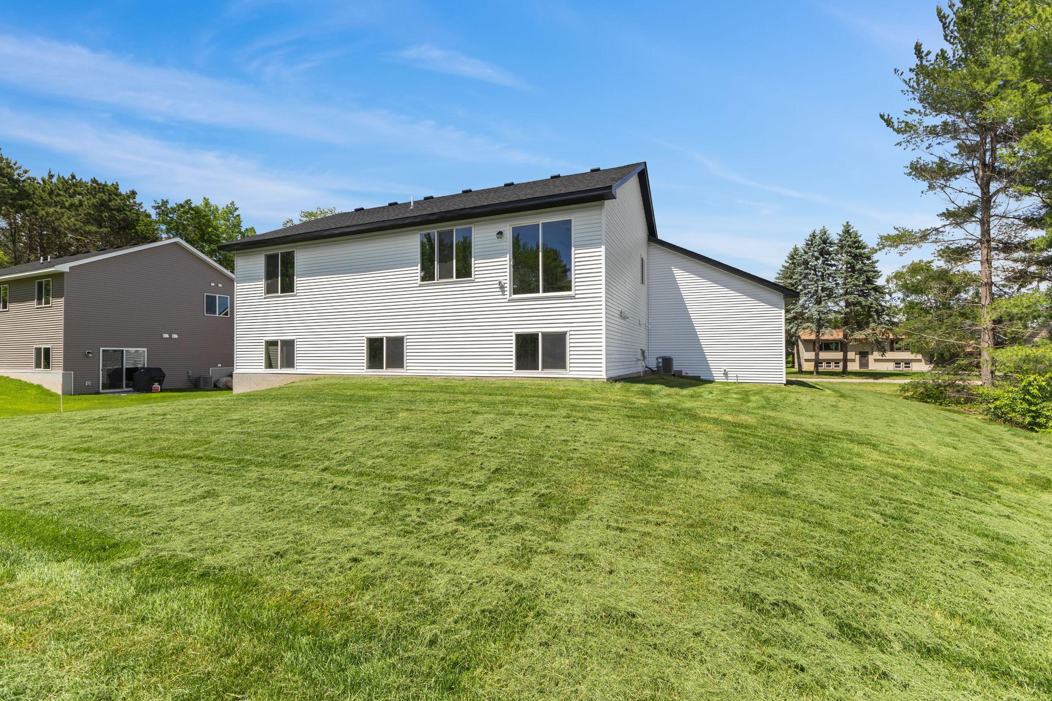 520 Lois Lane Property Photo 27