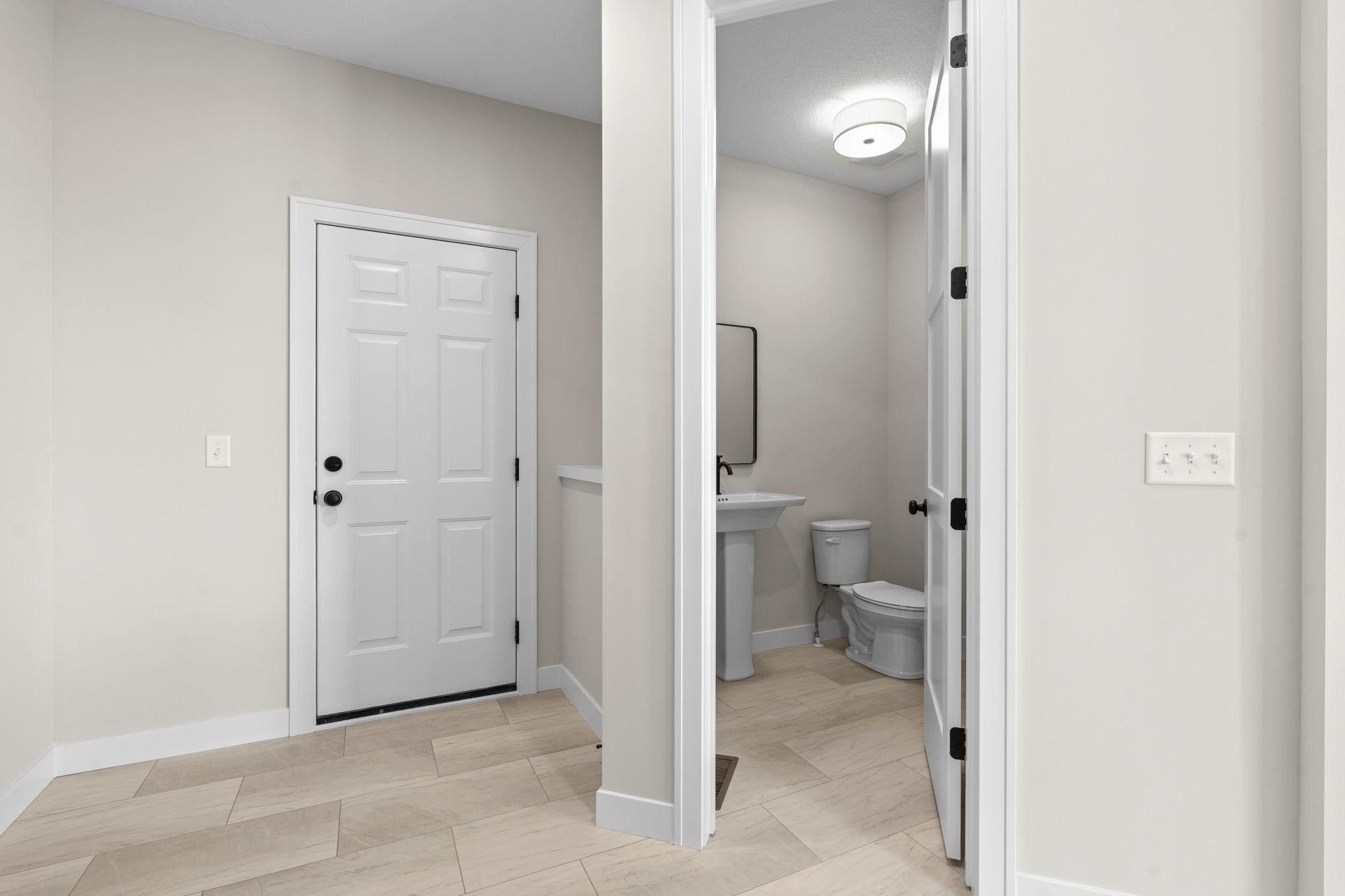 3779 Knightsbridge Lane N Property Photo 19