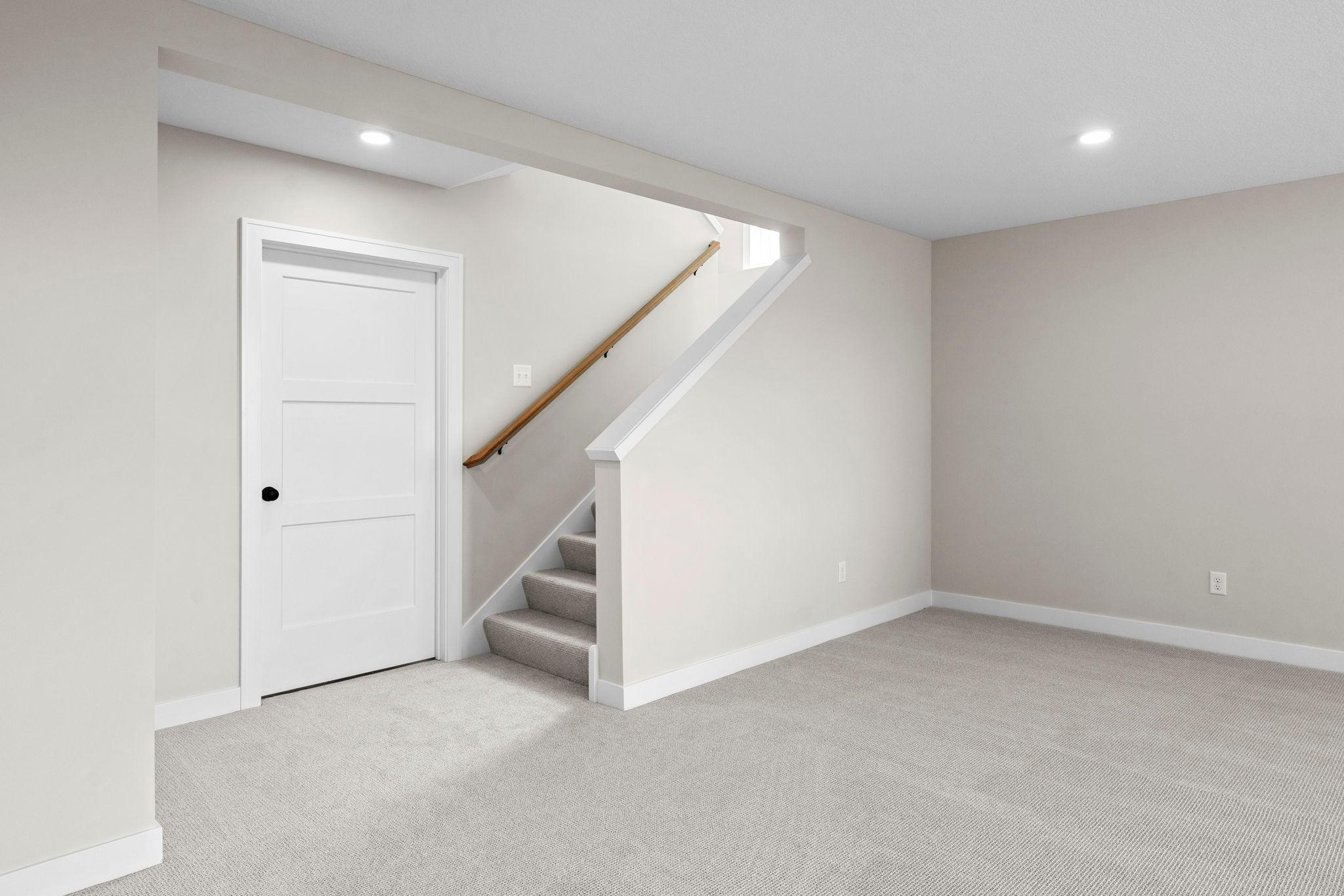 3779 Knightsbridge Lane N Property Photo 40