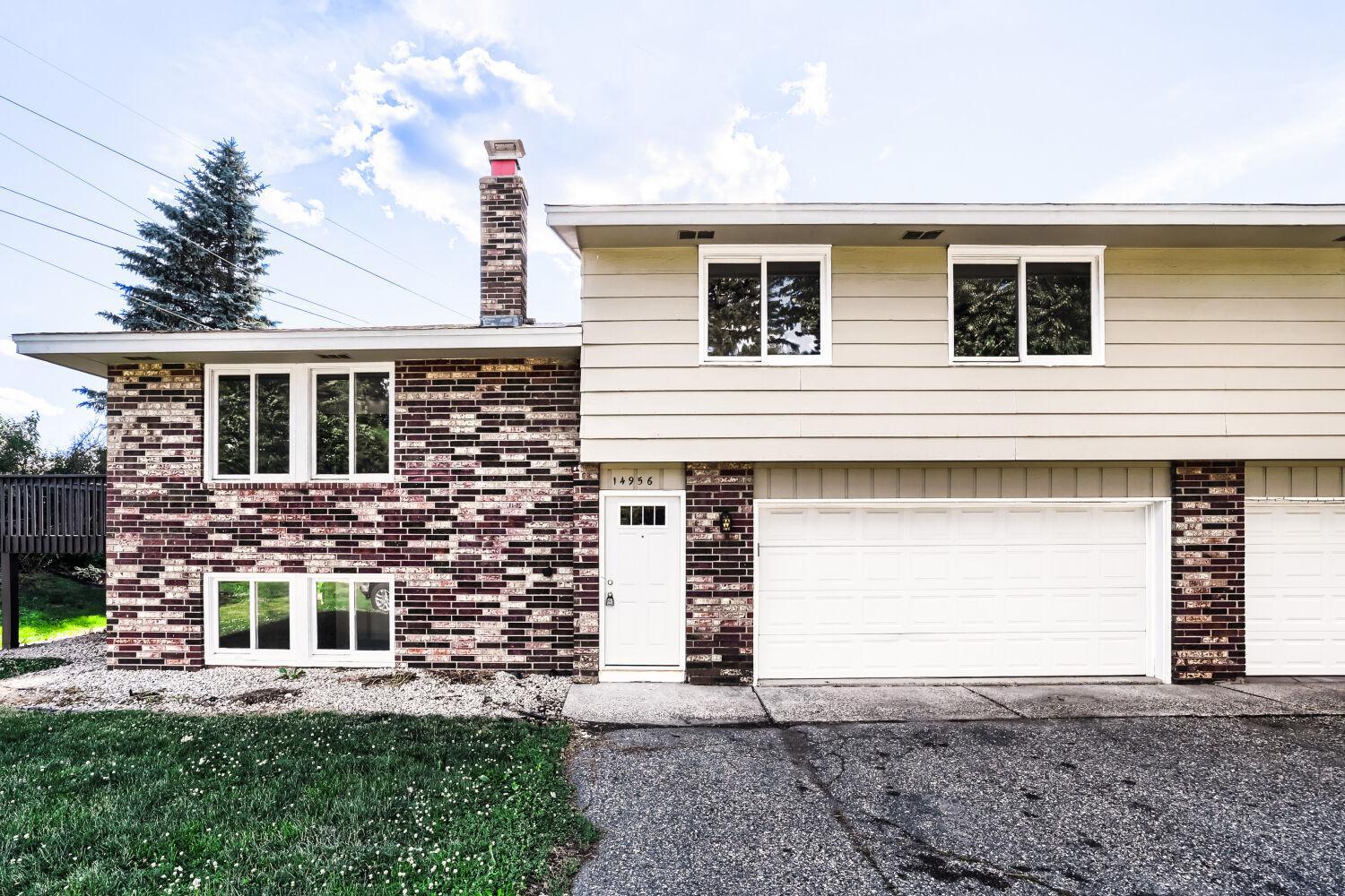 14956 Dodd Boulevard Property Photo 2