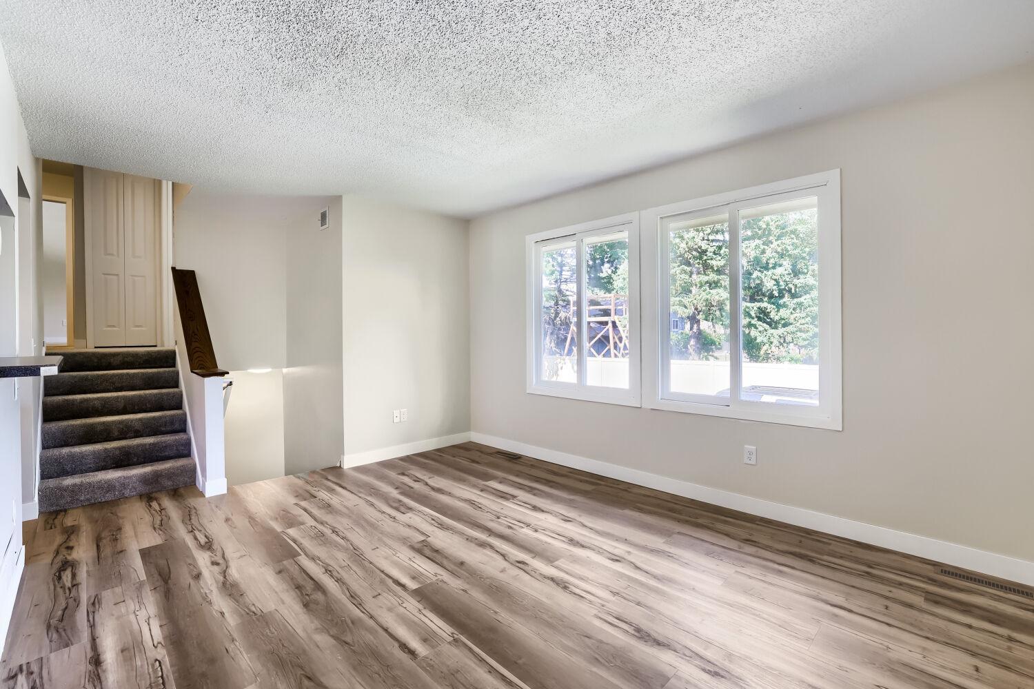 14956 Dodd Boulevard Property Photo 3