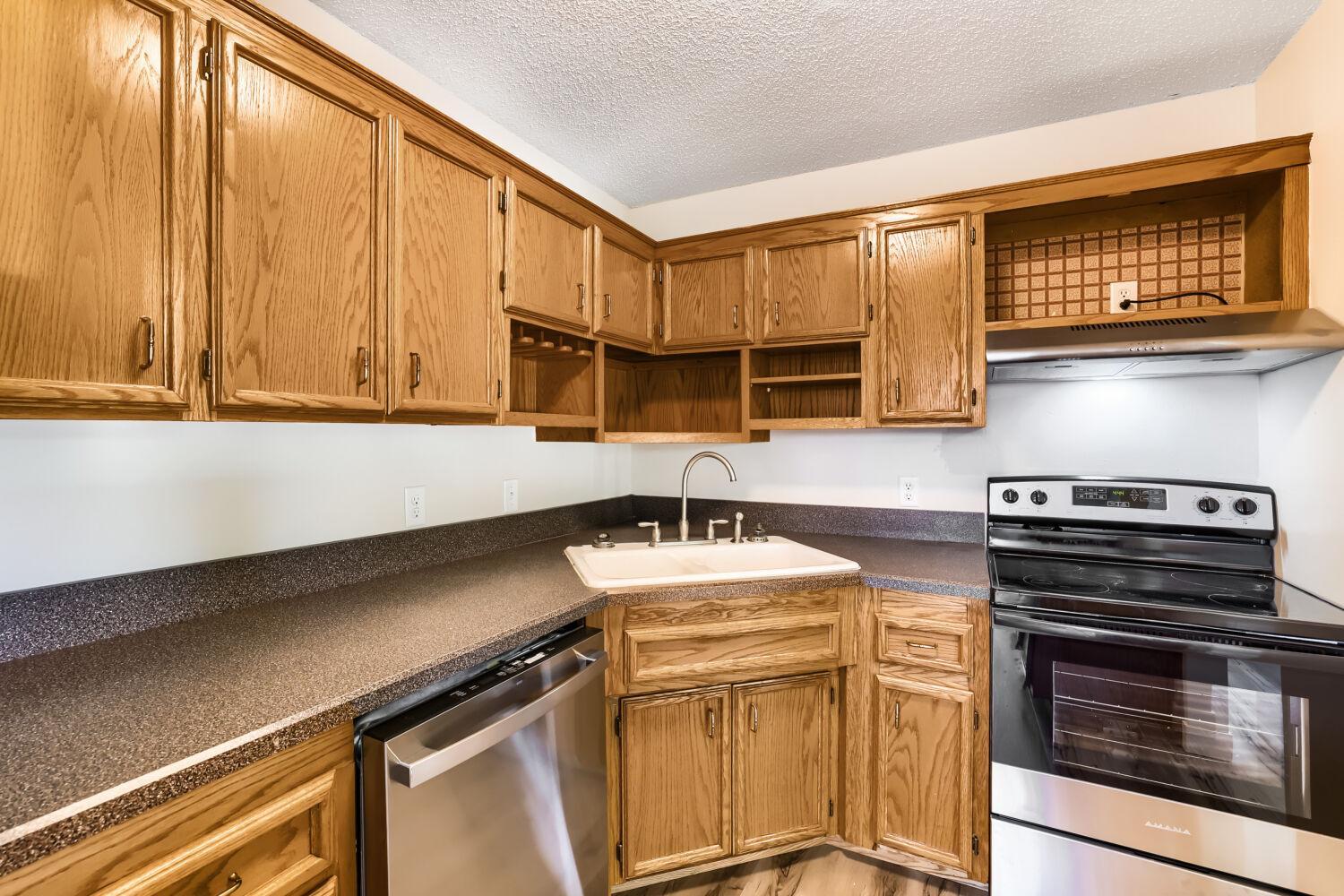 14956 Dodd Boulevard Property Photo 6