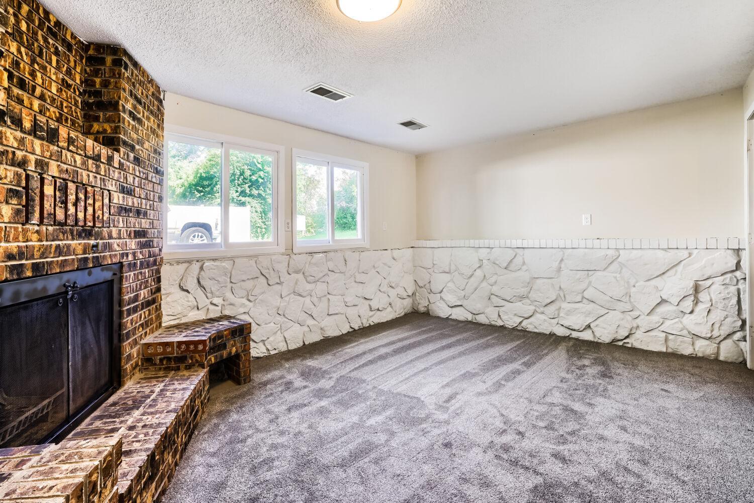 14956 Dodd Boulevard Property Photo 13