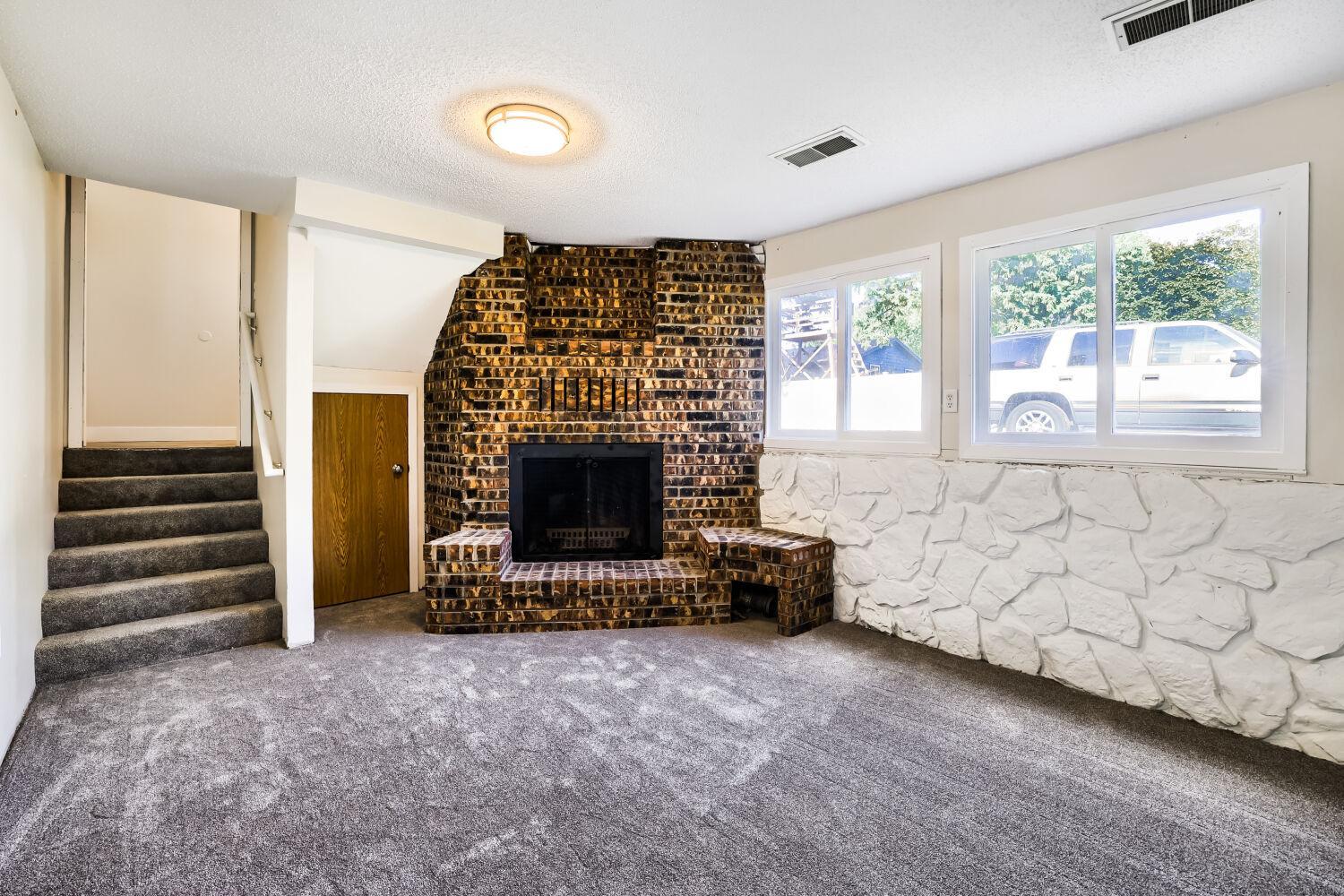 14956 Dodd Boulevard Property Photo 14