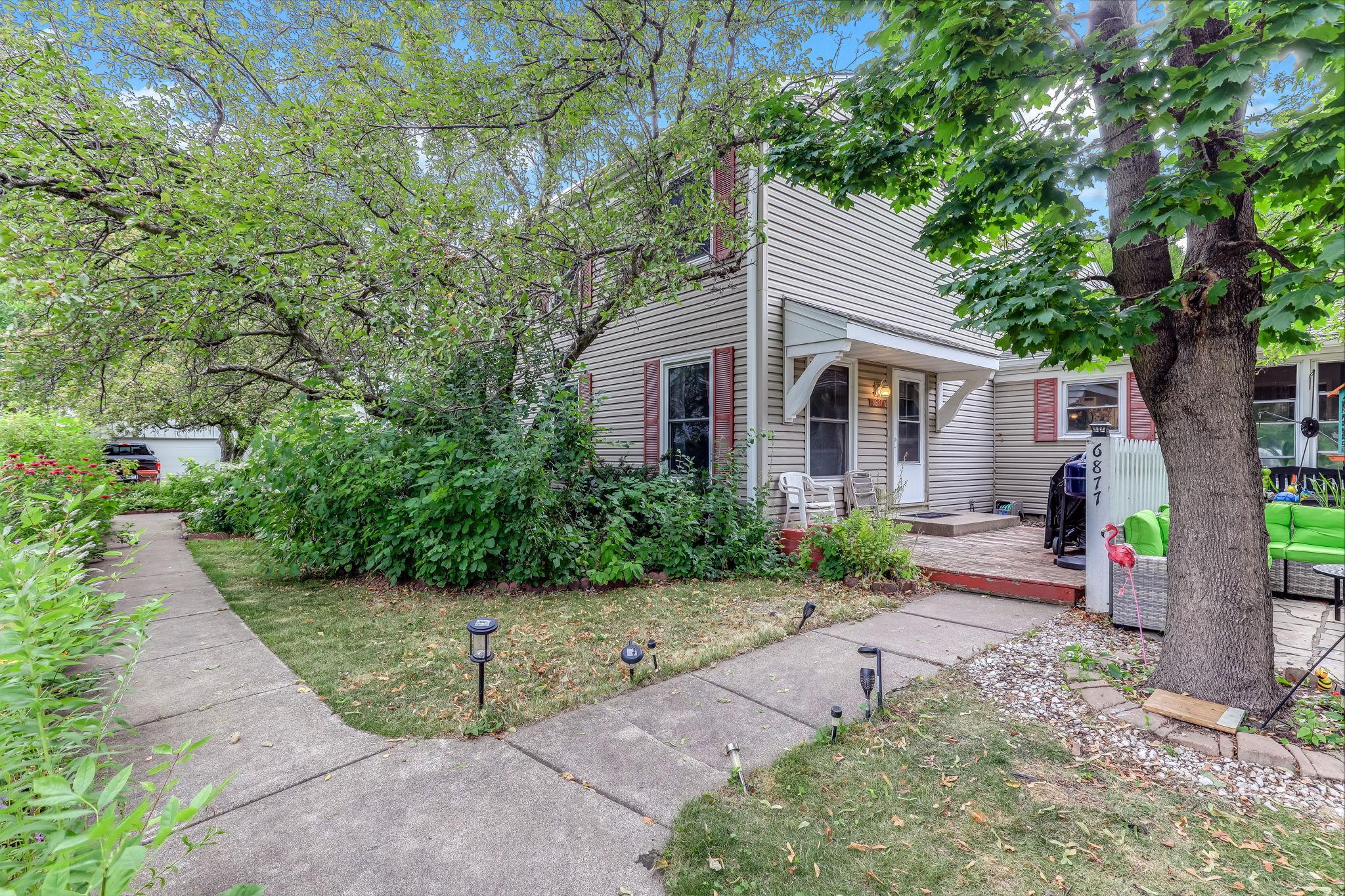 6877 Grenwich Lane N Property Photo 1