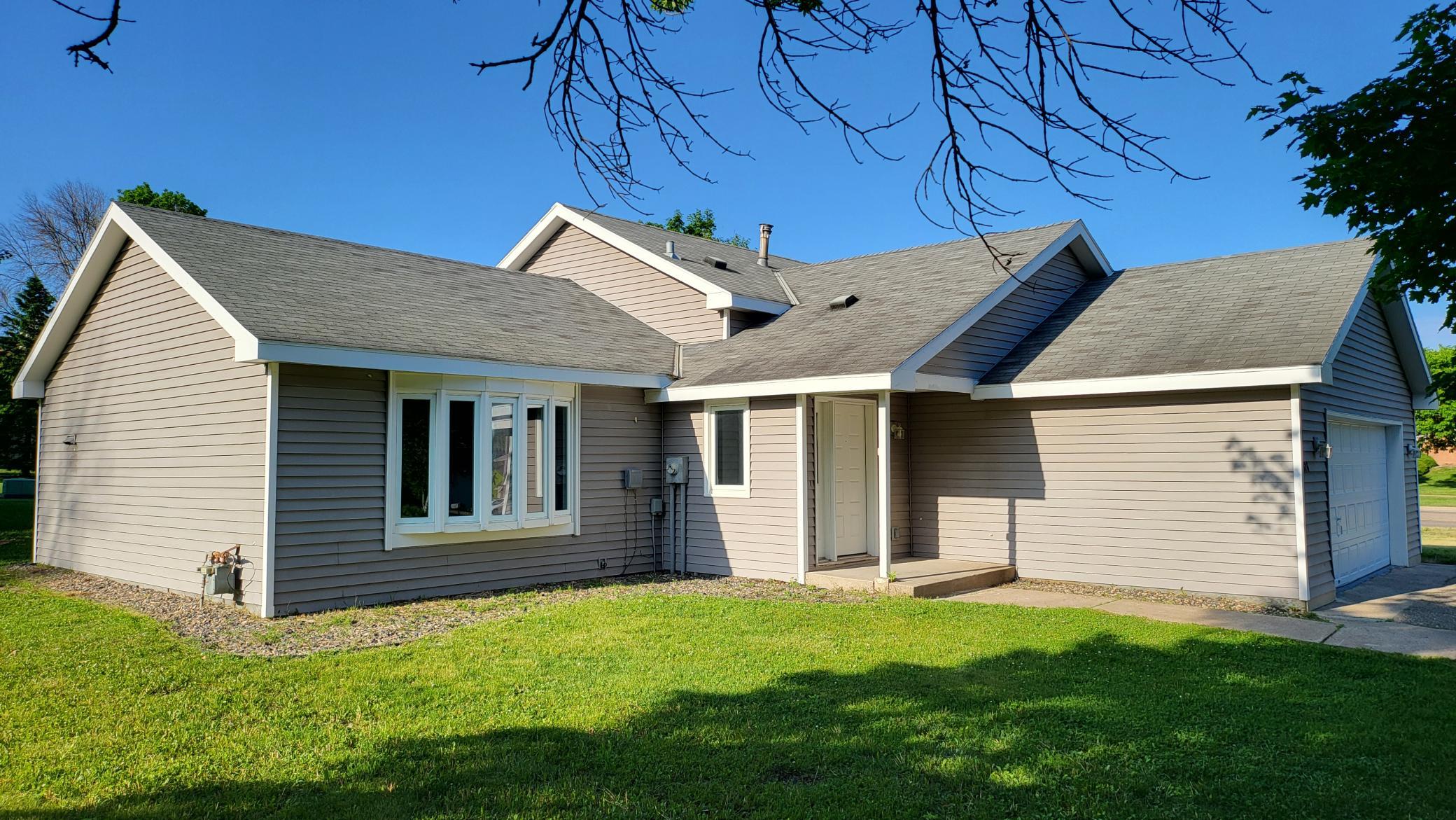 524 Wood Way