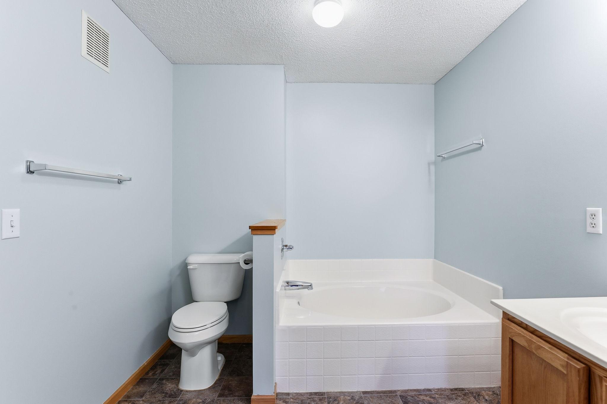3128 Juniper Lane E Property Photo 21