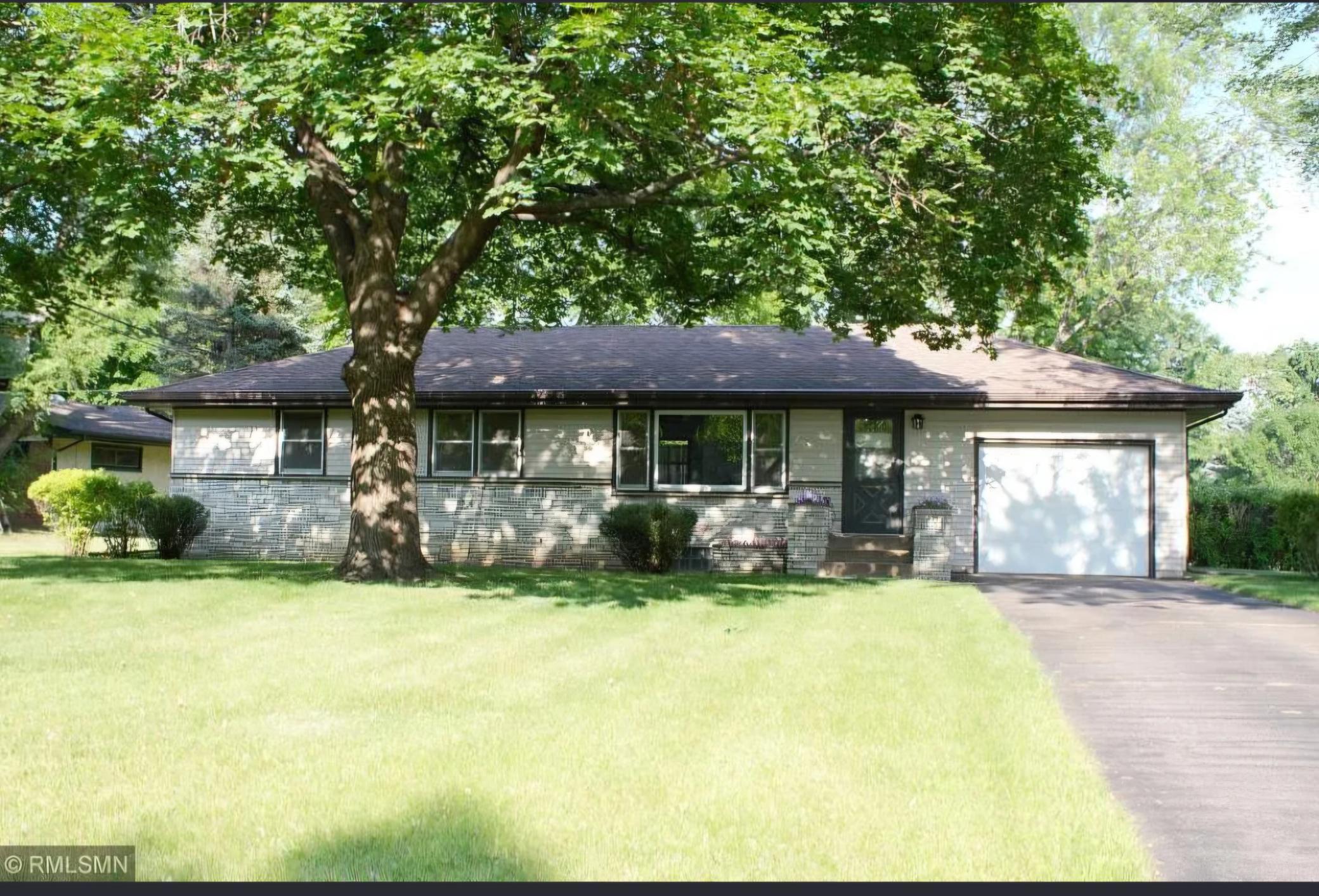 6201 Riverview Terrace Ne Property Photo 1