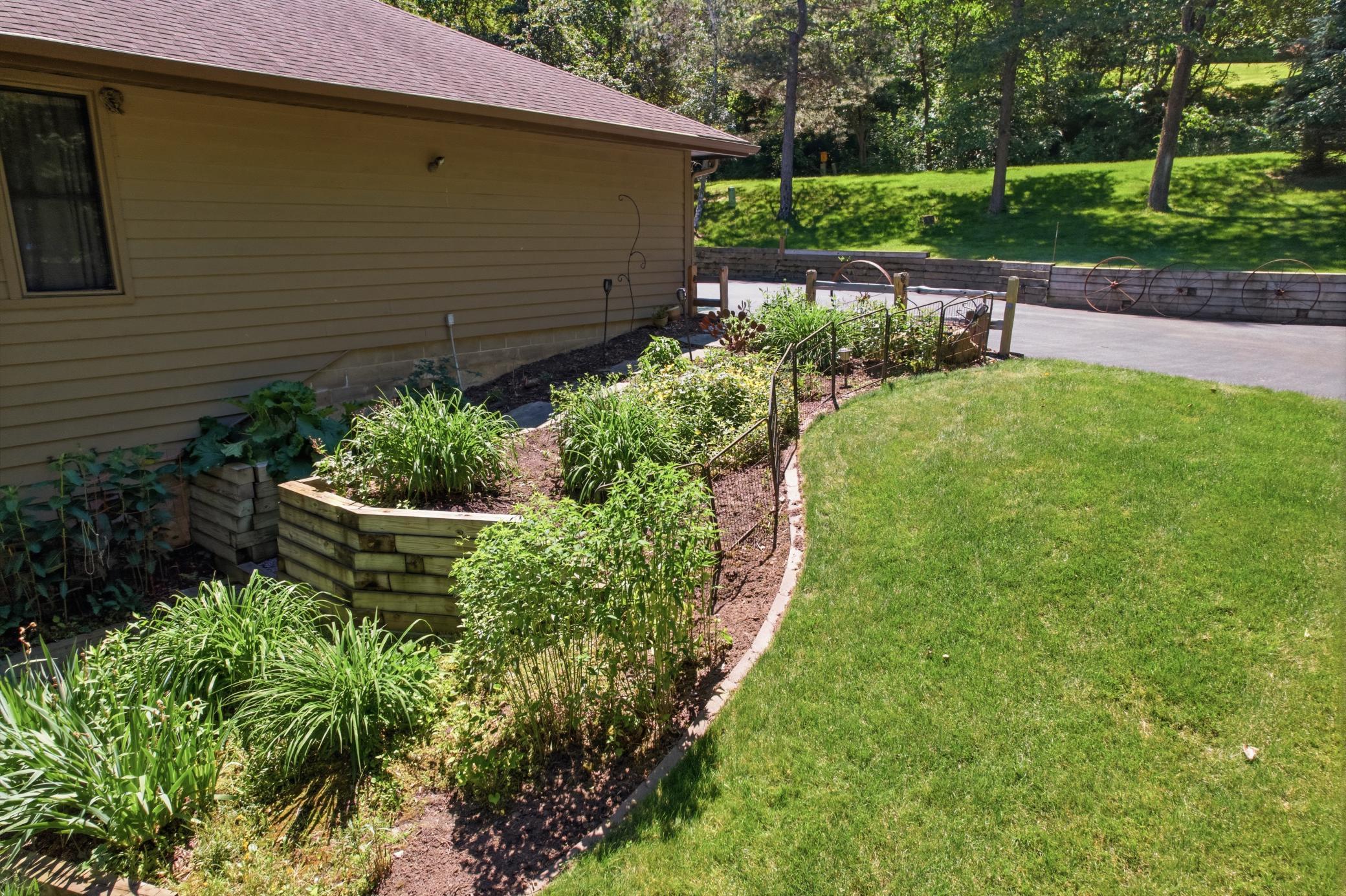 47060 Queens Cove Circle Property Photo 48