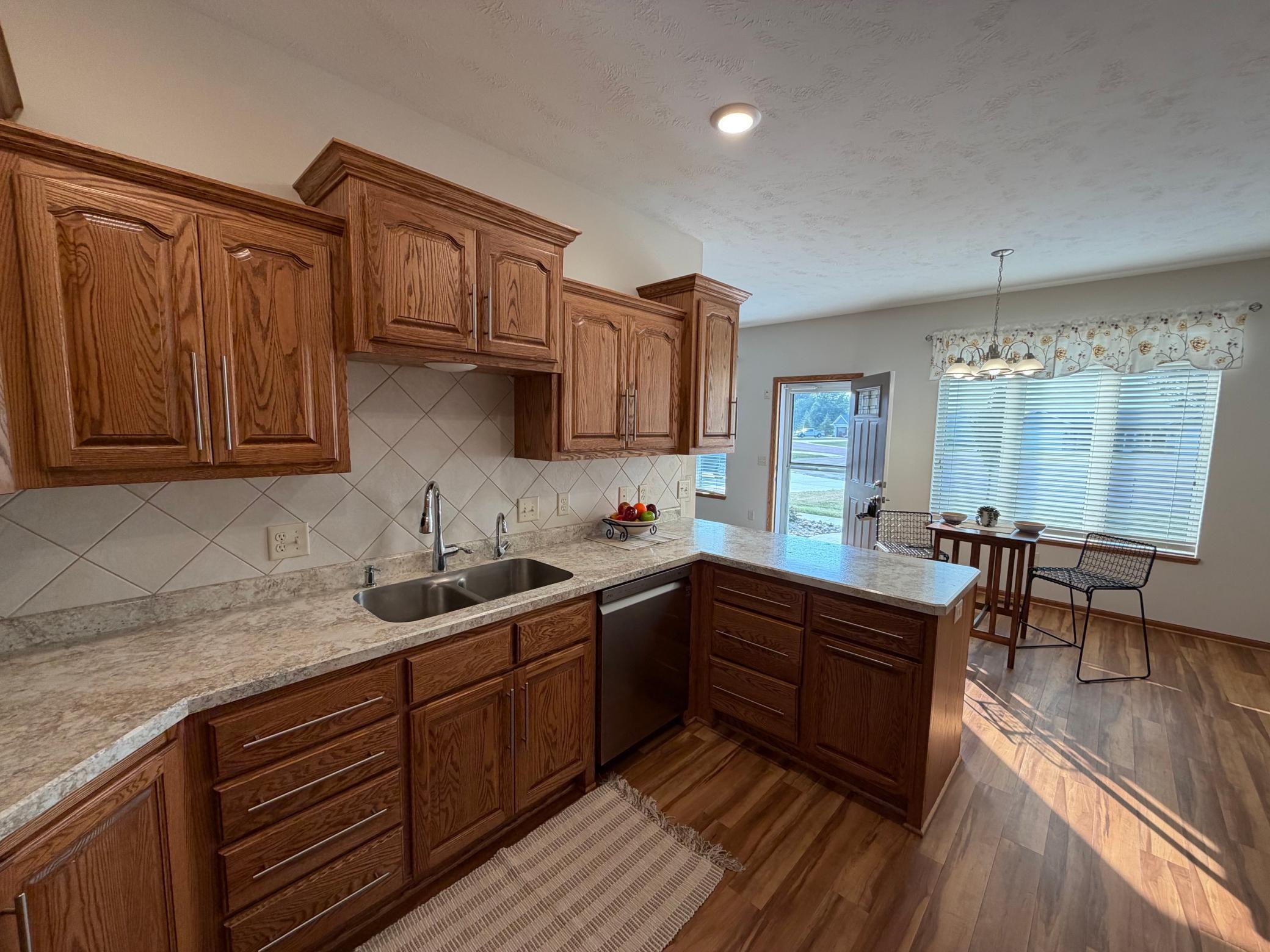 2343 Cherrywood Lane Property Photo 6