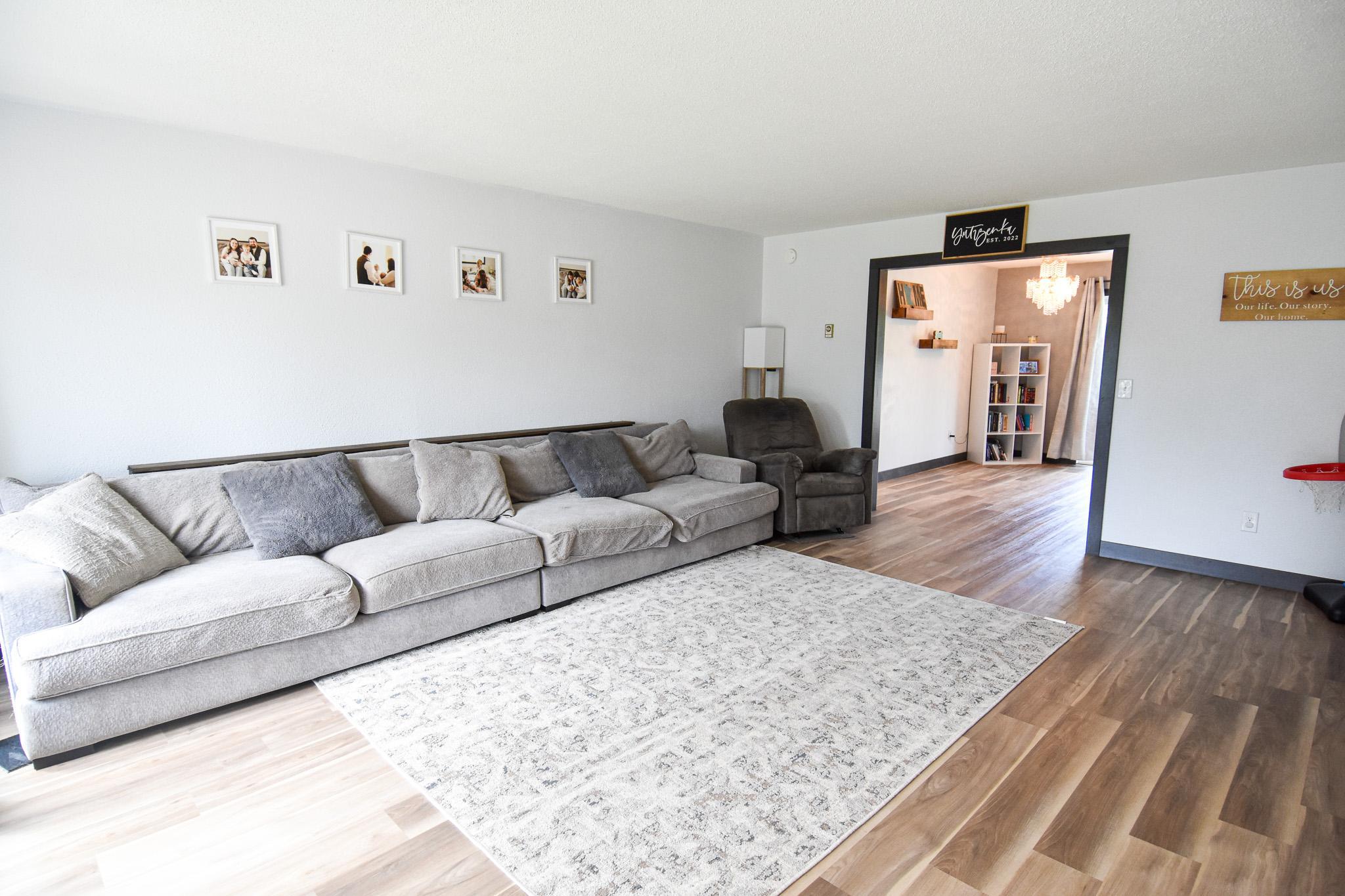 718 Stephen Avenue Property Photo 4