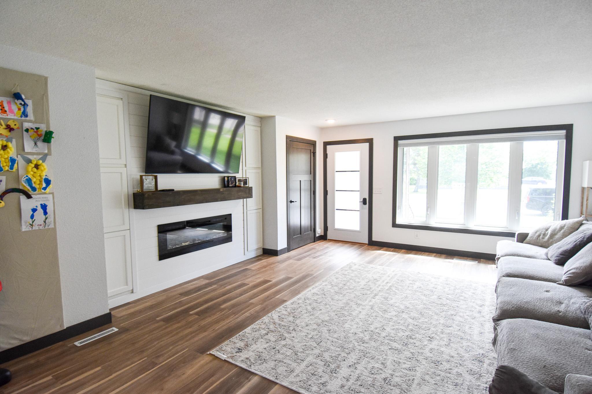 718 Stephen Avenue Property Photo 5