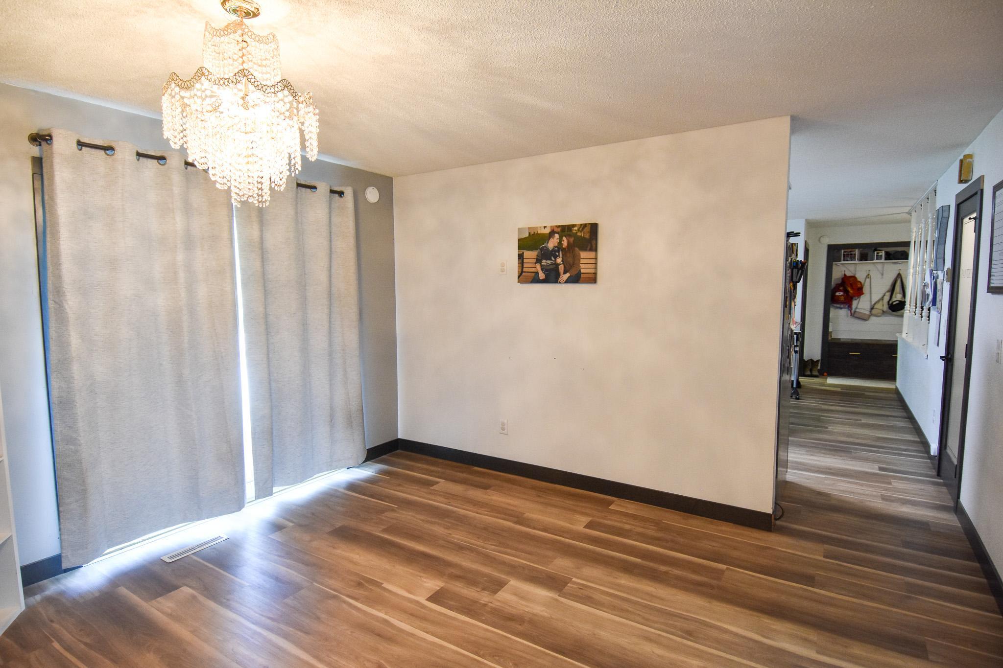 718 Stephen Avenue Property Photo 10