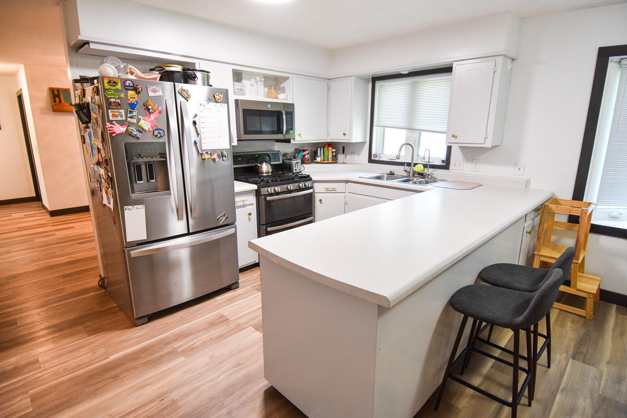 718 Stephen Avenue Property Photo 13