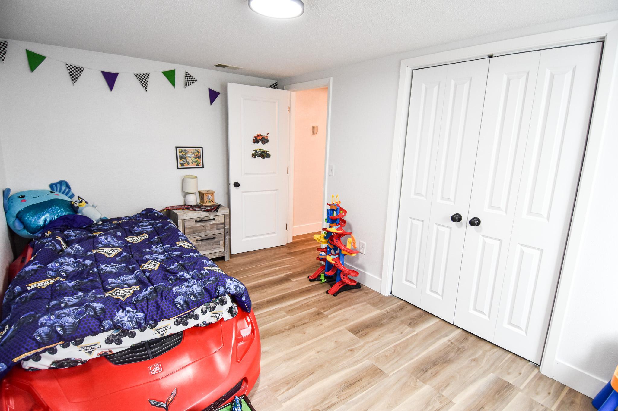 718 Stephen Avenue Property Photo 42