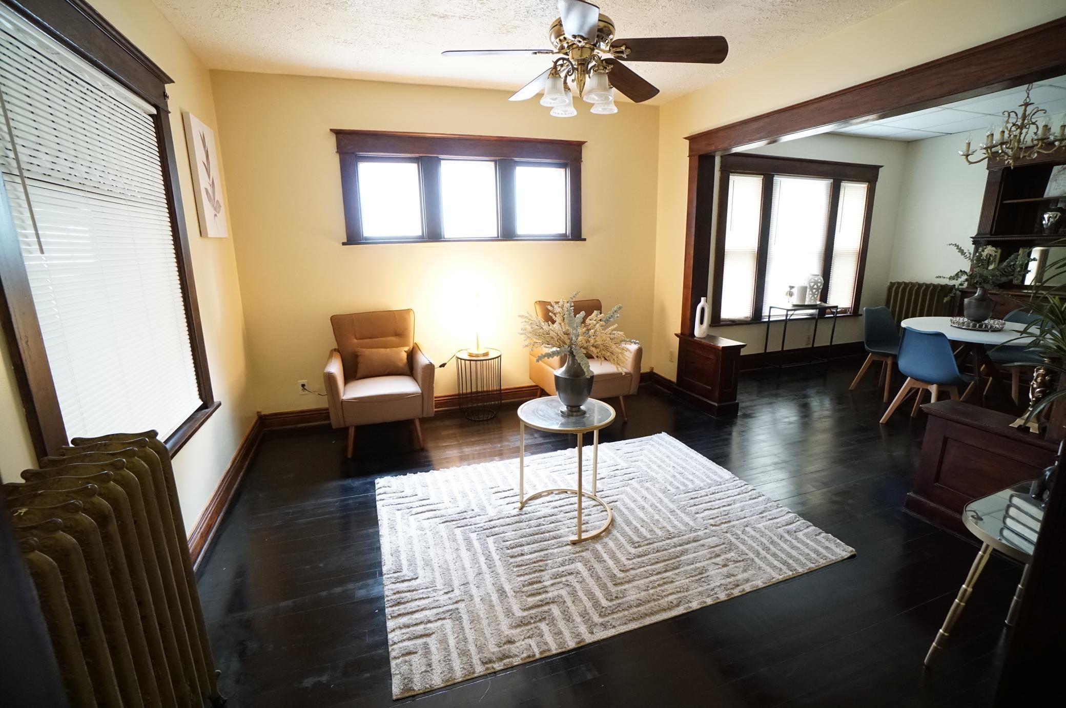 115 E 35th Street Property Photo 4