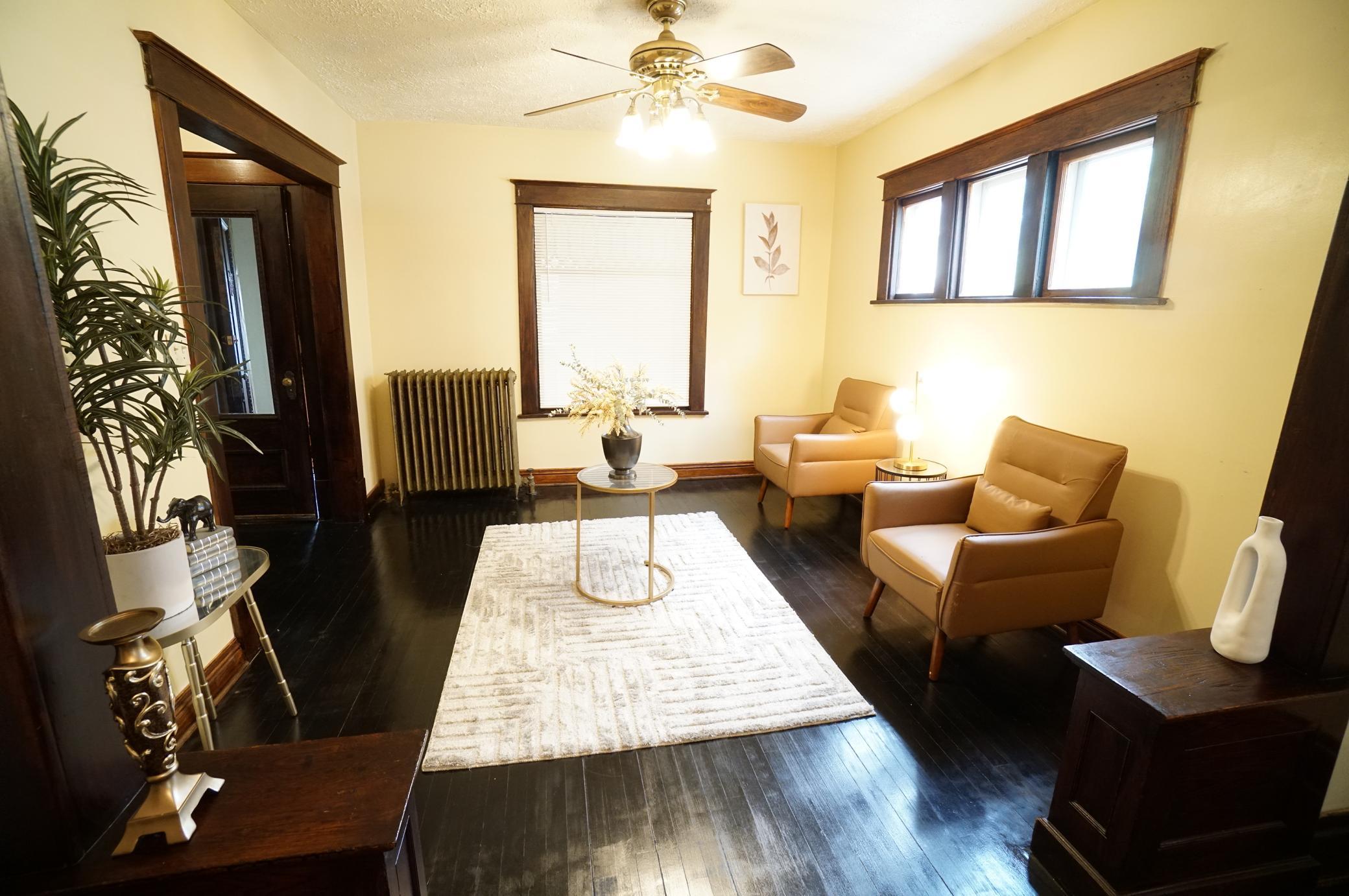 115 E 35th Street Property Photo 5