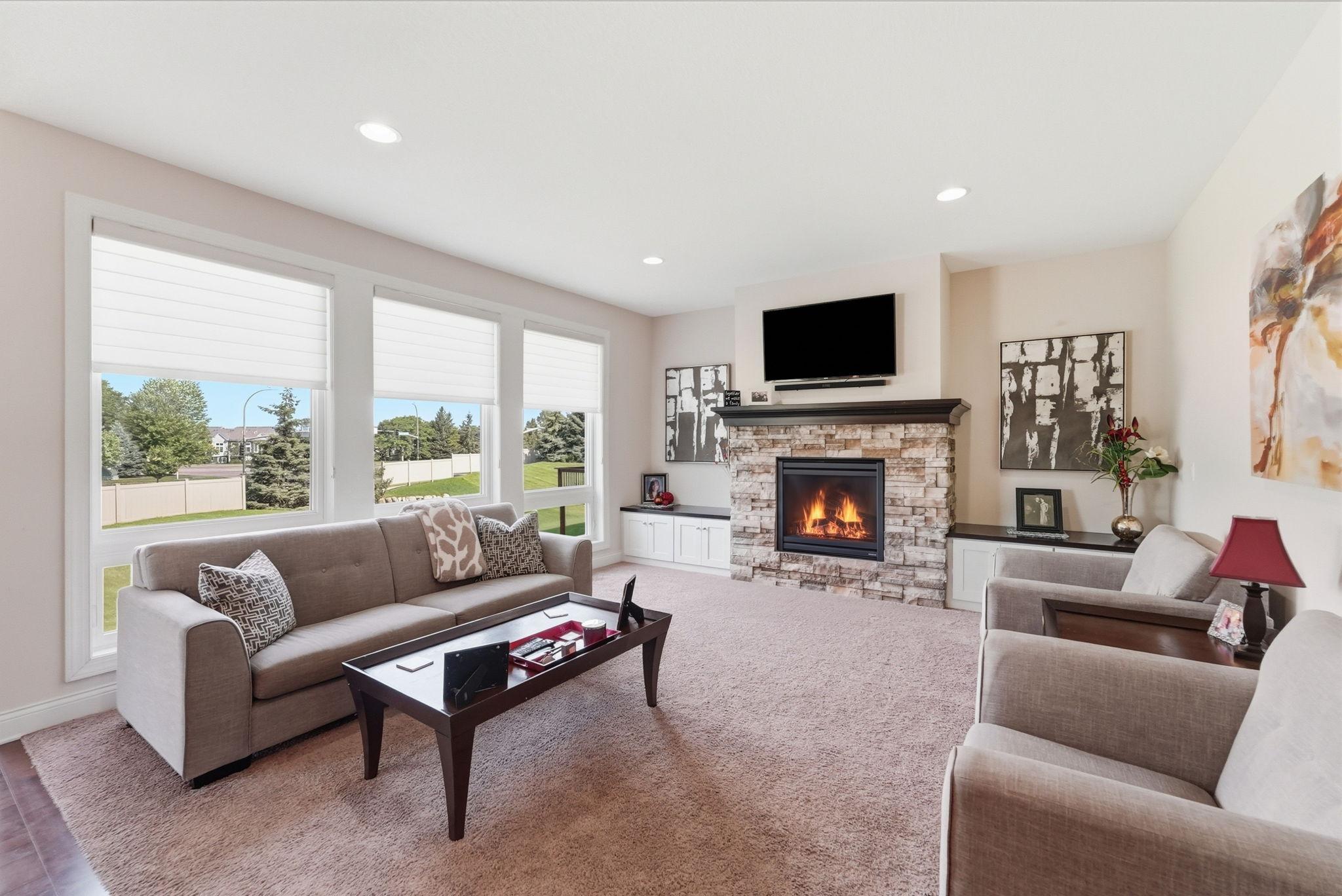 6975 Kimberly Court N Property Photo 8