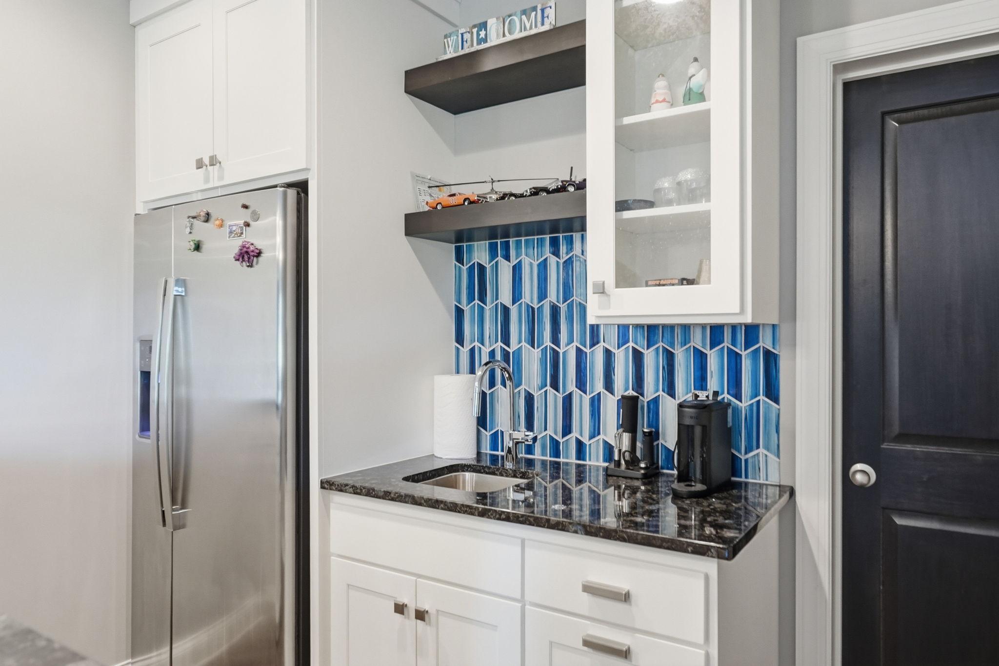 6975 Kimberly Court N Property Photo 21