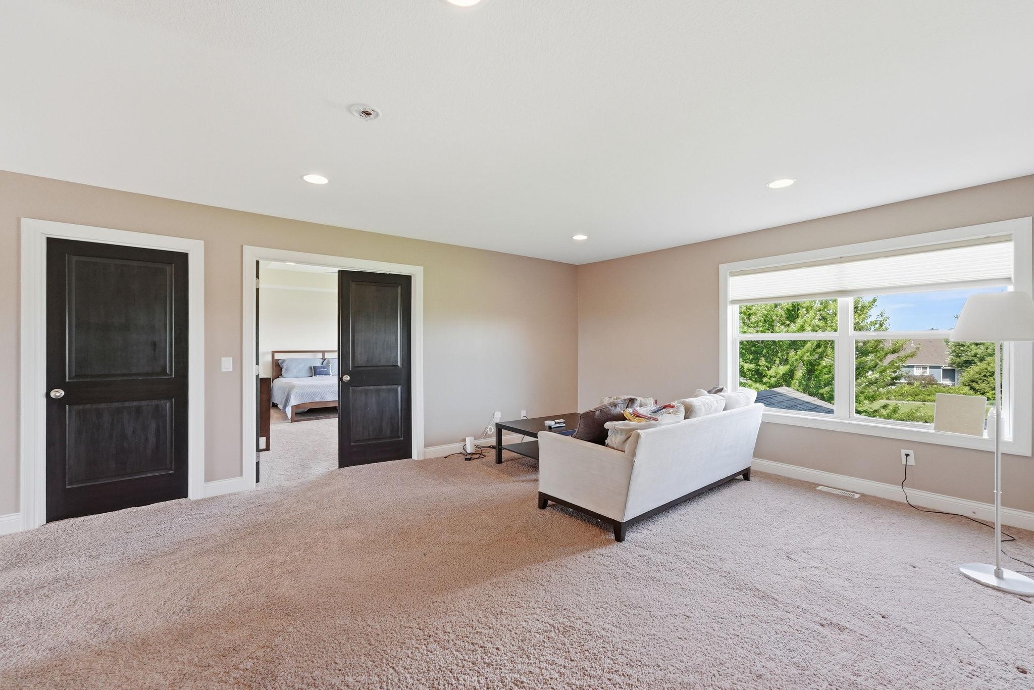 6975 Kimberly Court N Property Photo 24